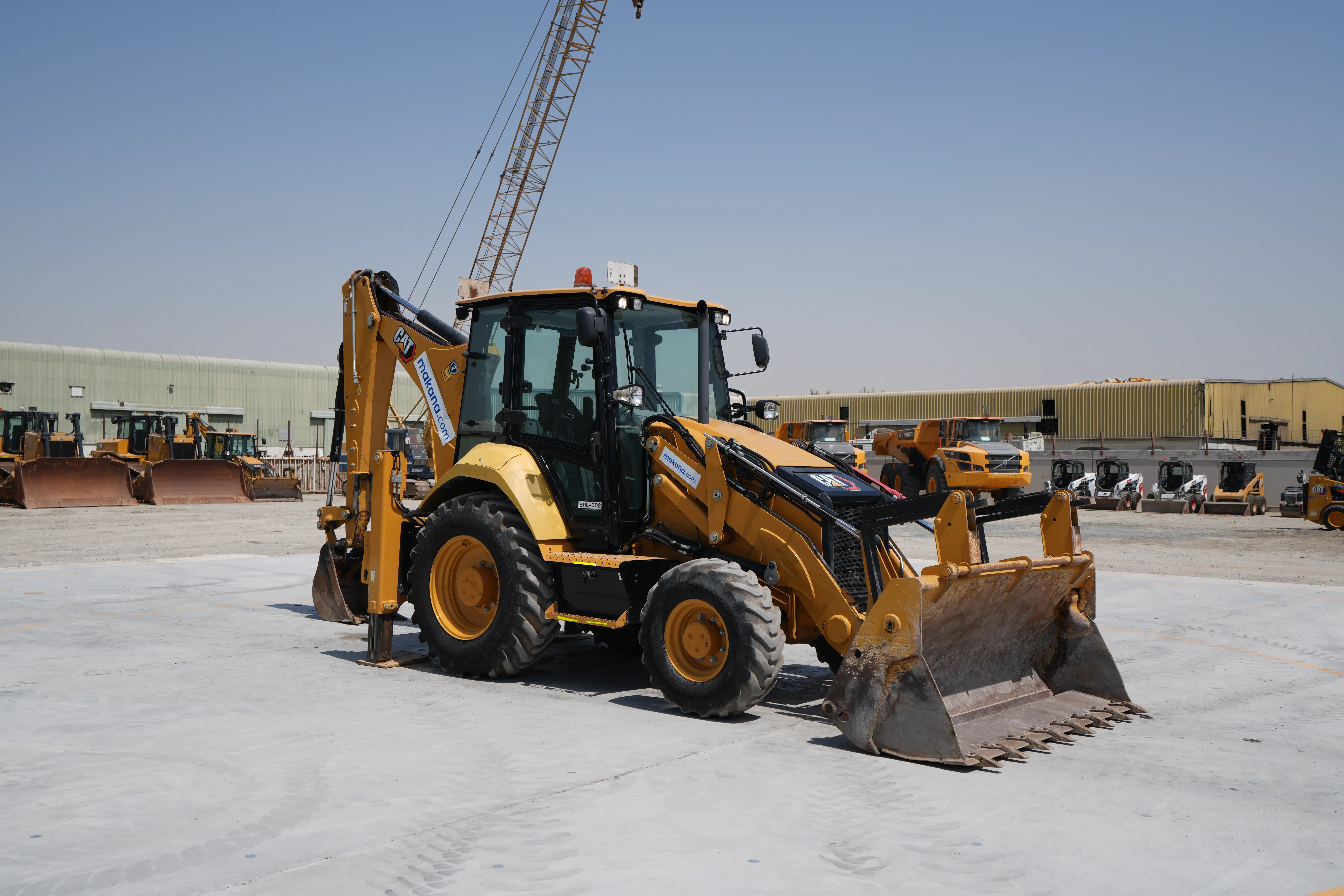 BHL-2-cat-428-backhoe-loader-exterior-front-right