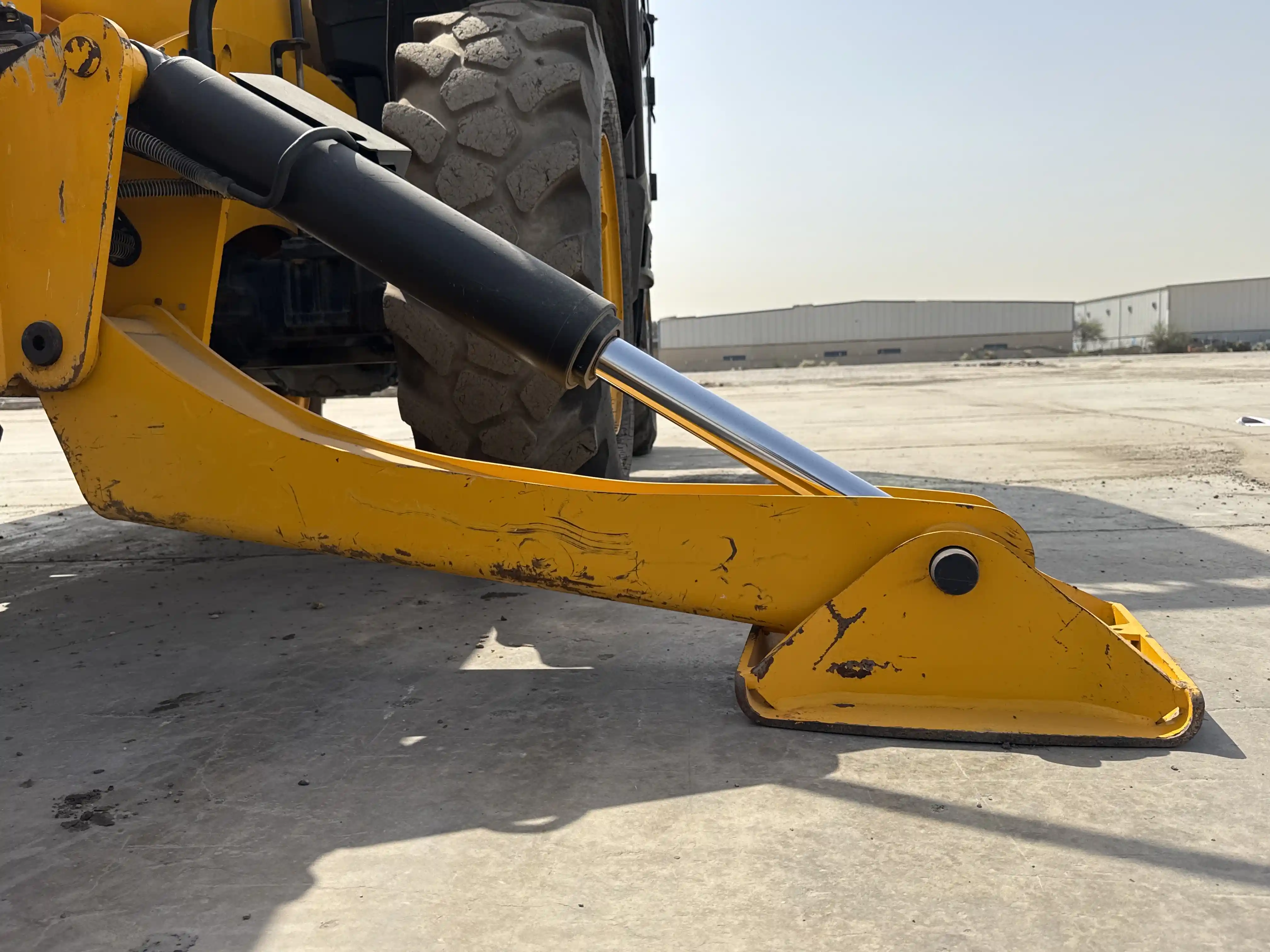 THM-001-JCB-540-170-telehandler-inspection-structure-Outriggers-3
