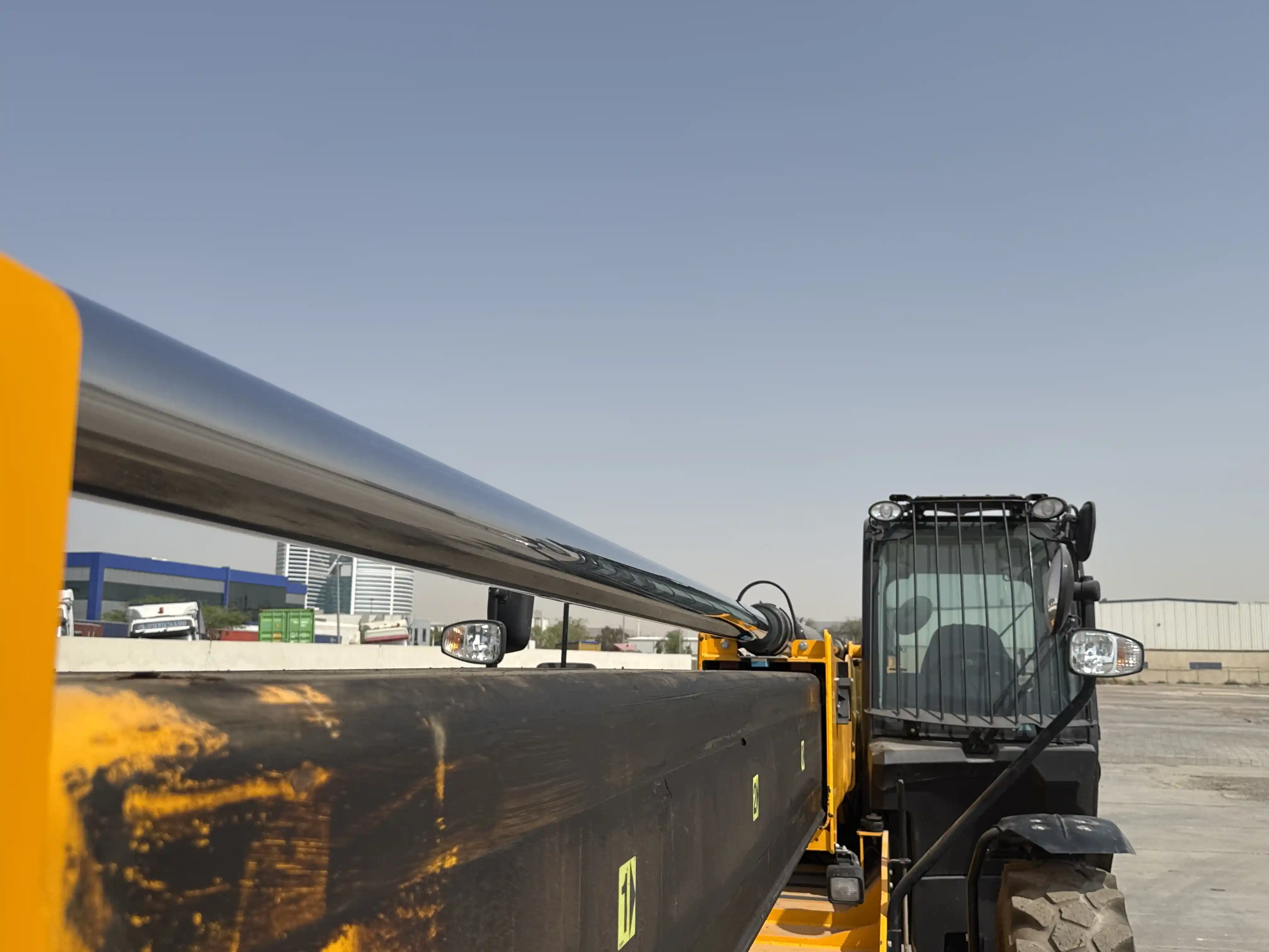 THM-001-JCB-540-170-telehandler-inspection-hydraulics-hydraulic-boom-extension-cylinder-2