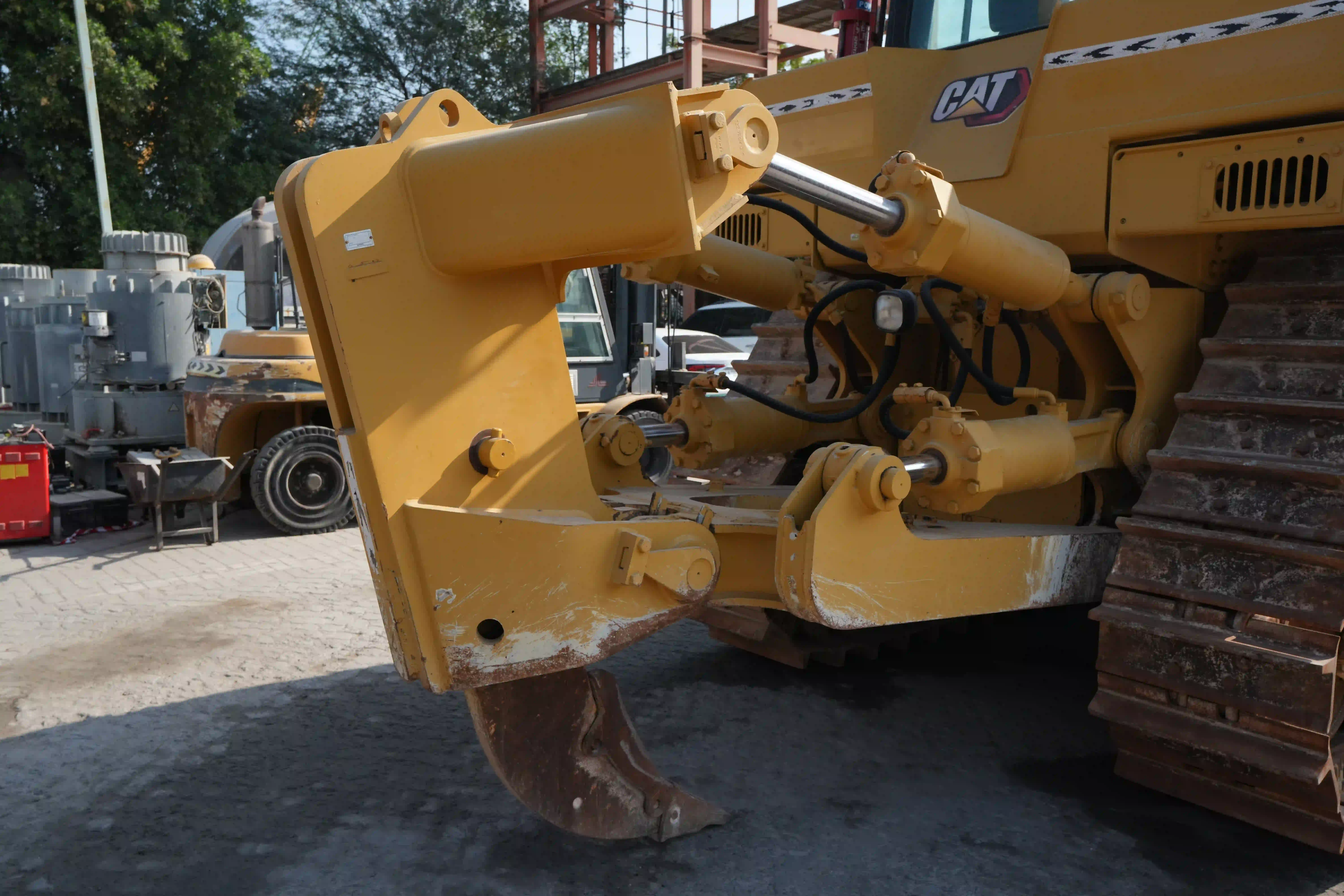 CDB-001-Cat-D8T-bulldozer-attachment-ripper
