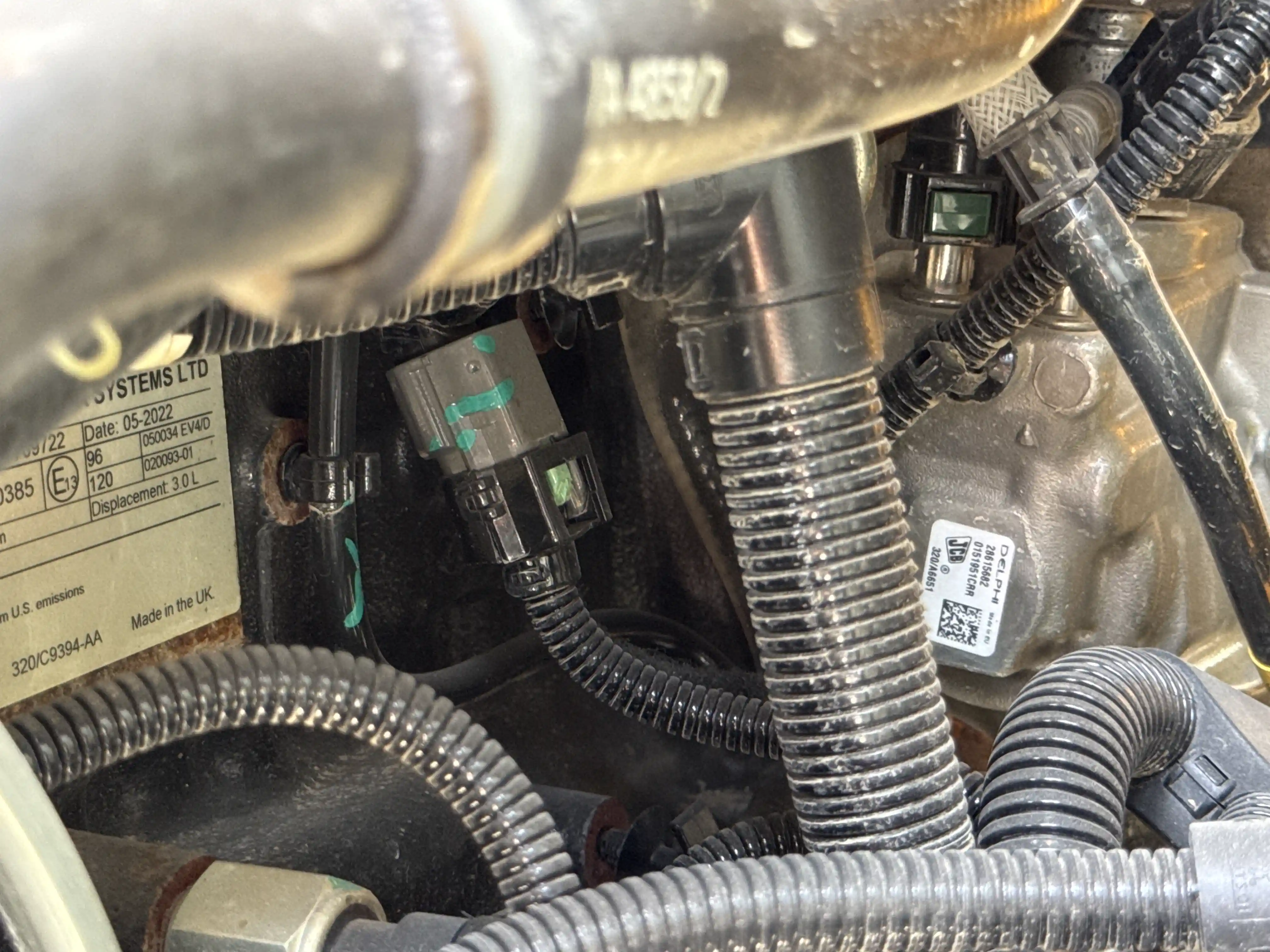 THM-001-JCB-540-170-telehandler-inspection-engine-fuel-leaks-2