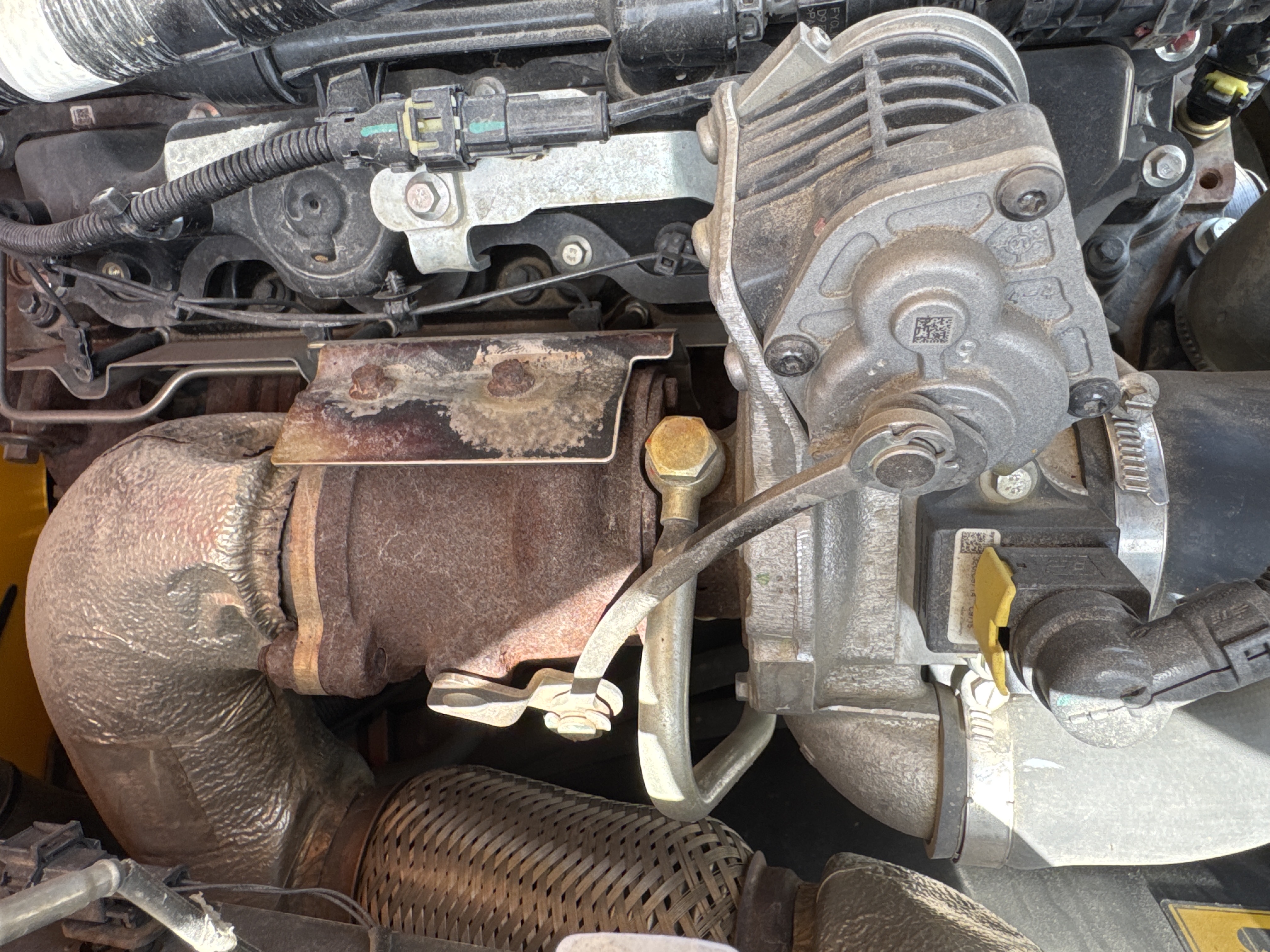 THM-001-JCB-540-170-telehandler-inspection-engine-turbo-1