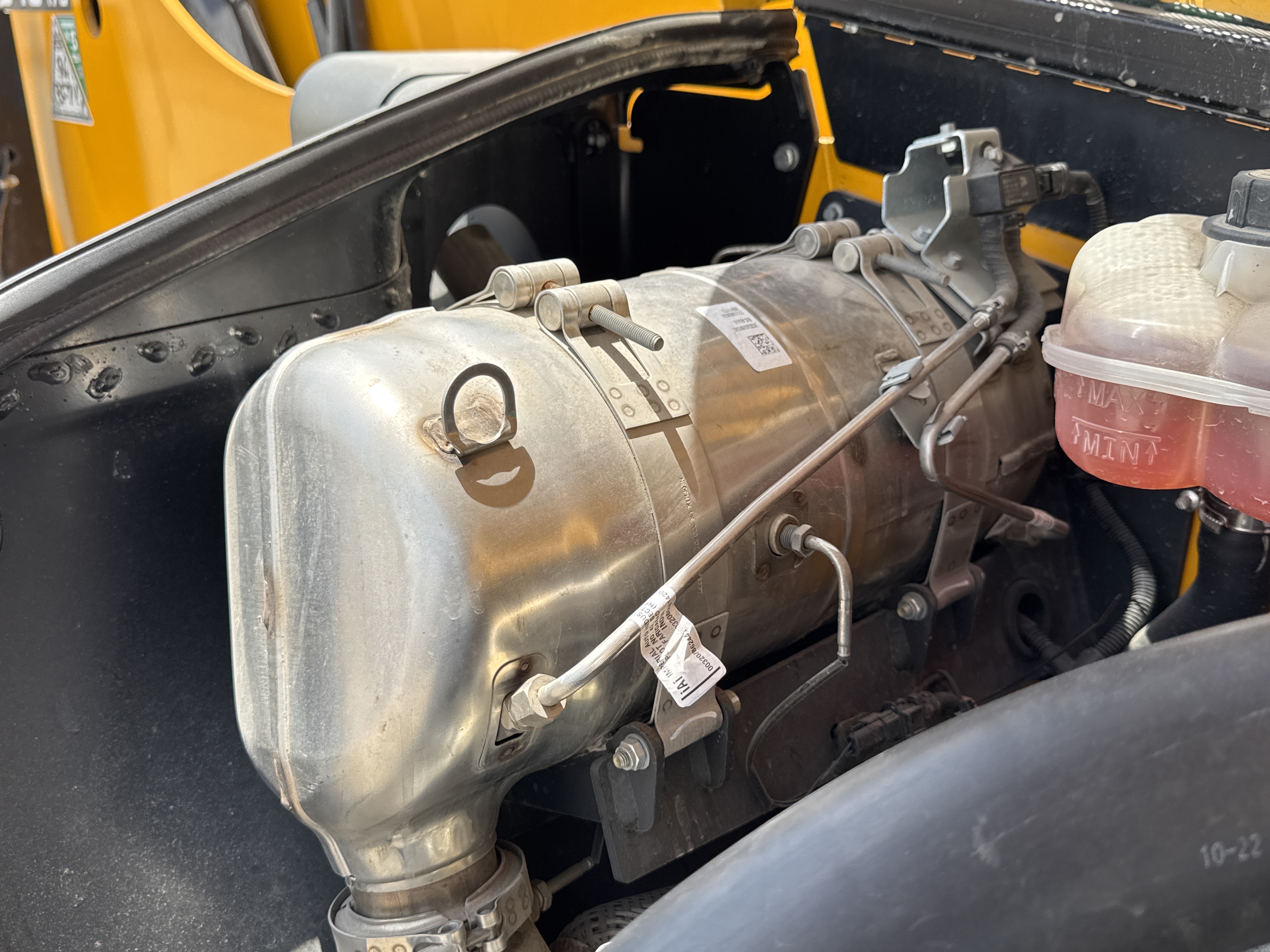 THM-001-JCB-540-170-telehandler-inspection-engine-exhaust-system-1