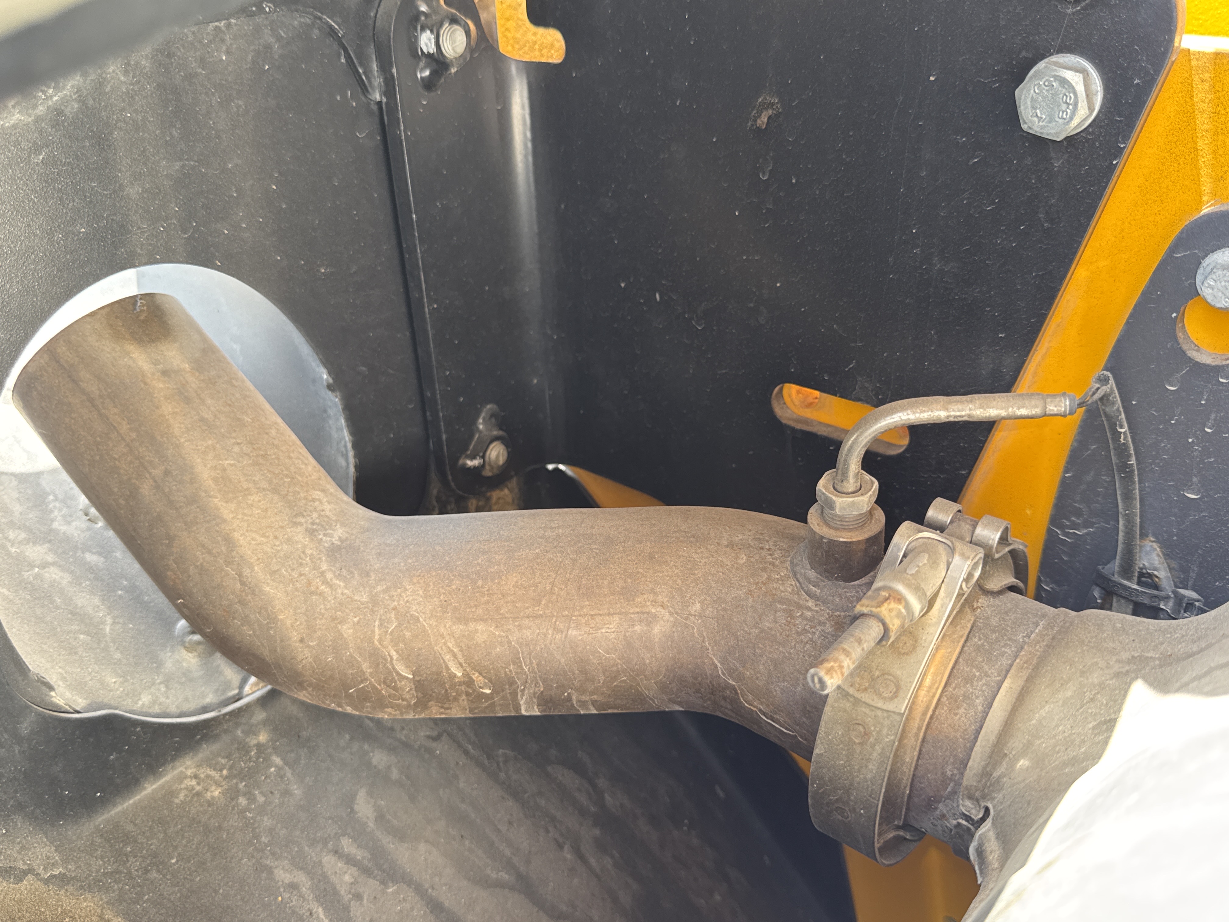 THM-001-JCB-540-170-telehandler-inspection-engine-exhaust-system-3