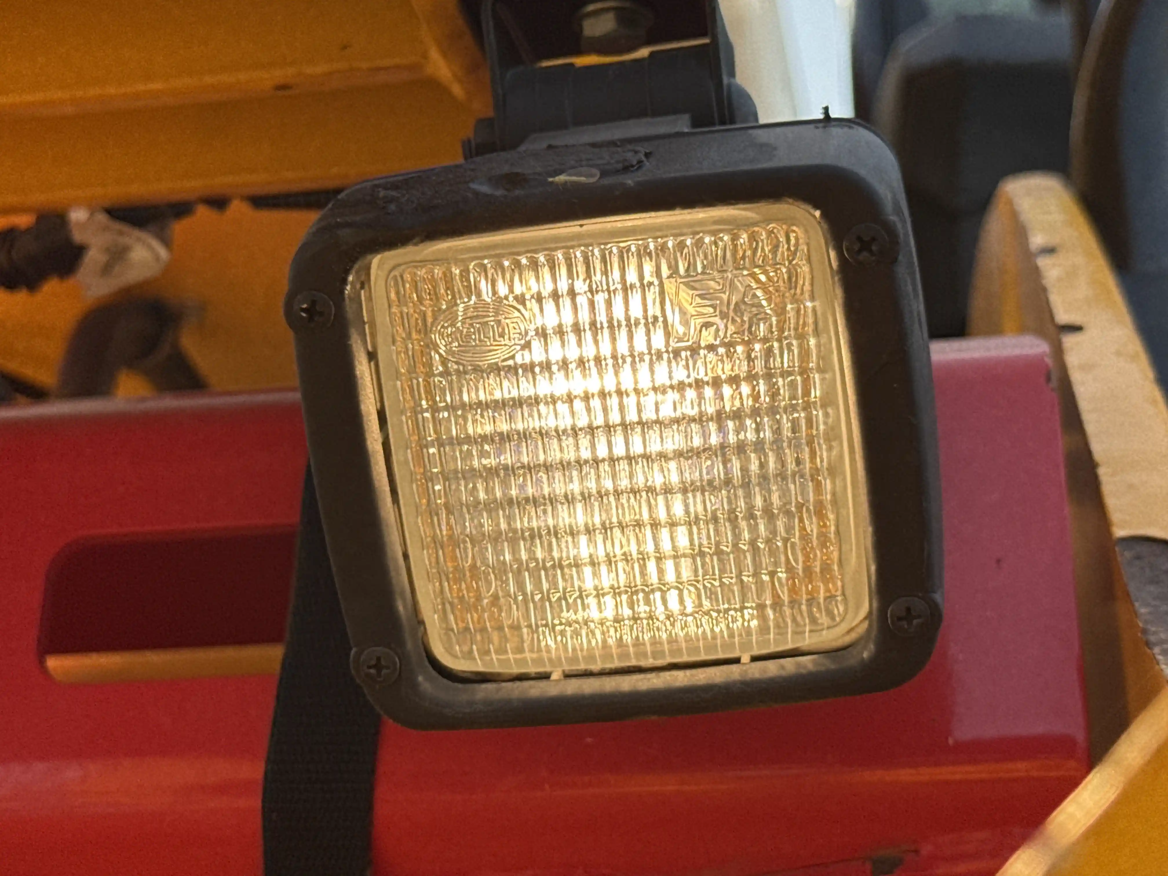 THM-001-JCB-540-170-telehandler-inspection-electronics-lights-and-signals-2