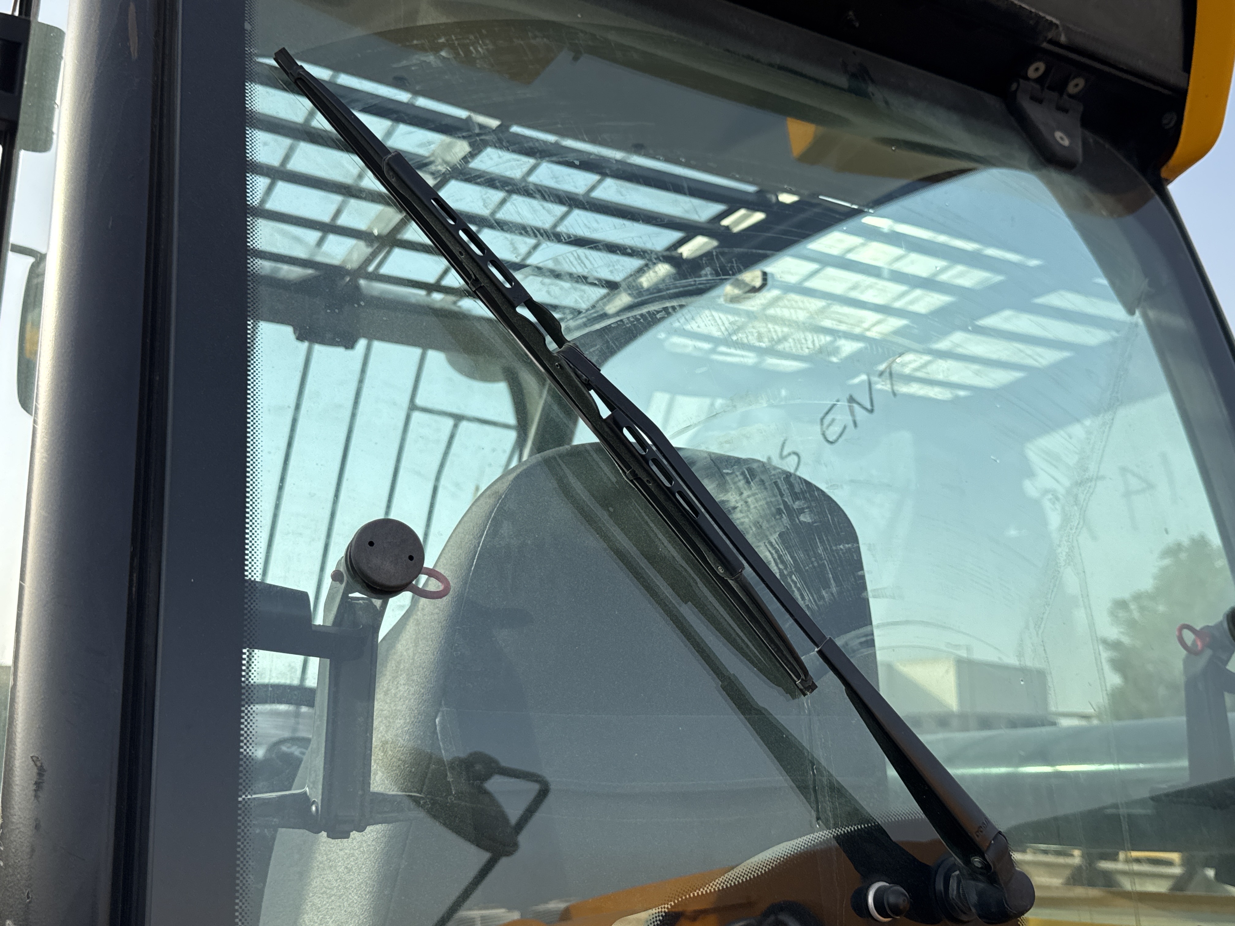 THM-001-JCB-540-170-telehandler-inspection-electronics-wipers-2