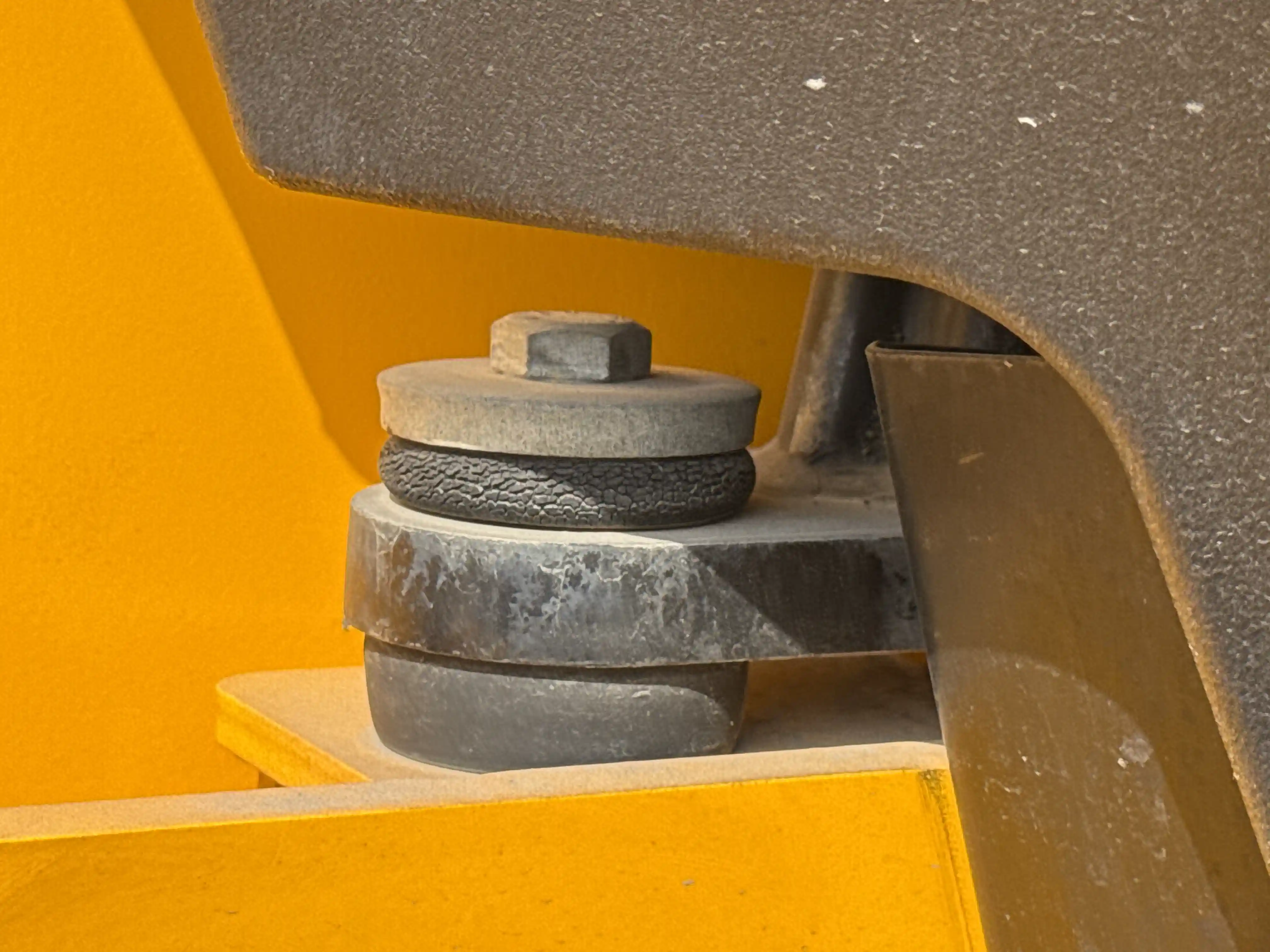 THM-001-JCB-540-170-telehandler-inspection-safety-rollover-protective-structure-ROPS-FOPS-3