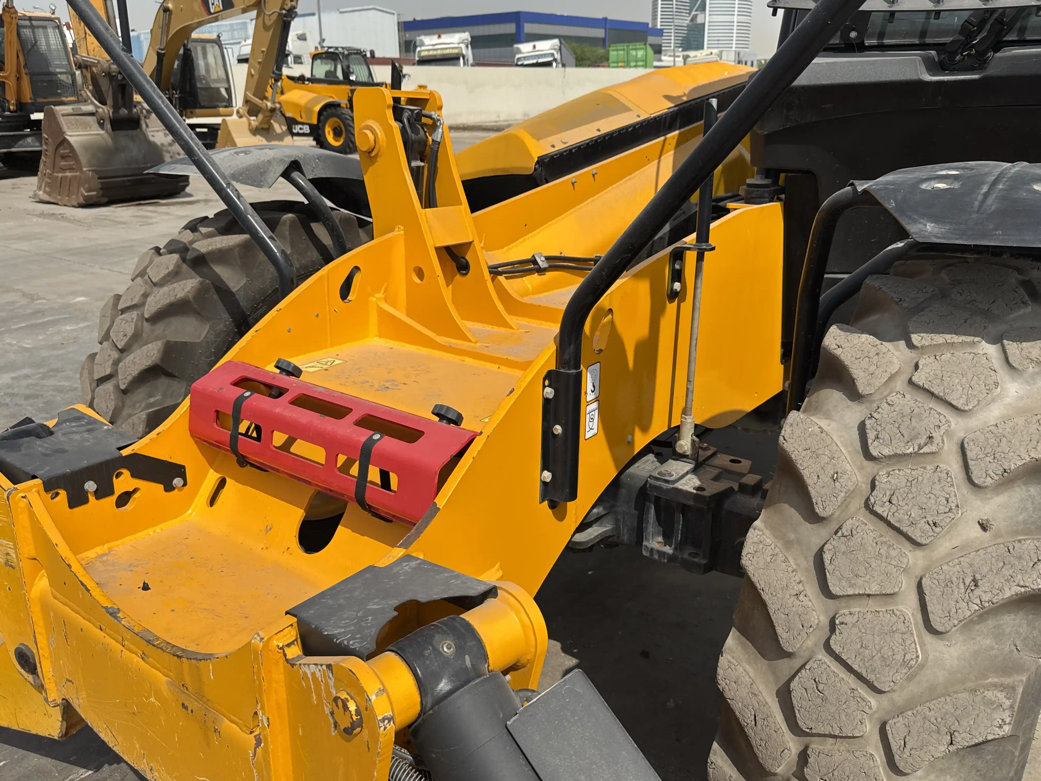 THM-001-JCB-540-170-telehandler-inspection-chassis-boom-frame-2