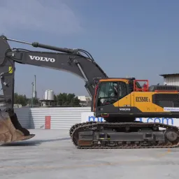 LEX-001-Volvo-EC550EL-large-excavator-operating-video