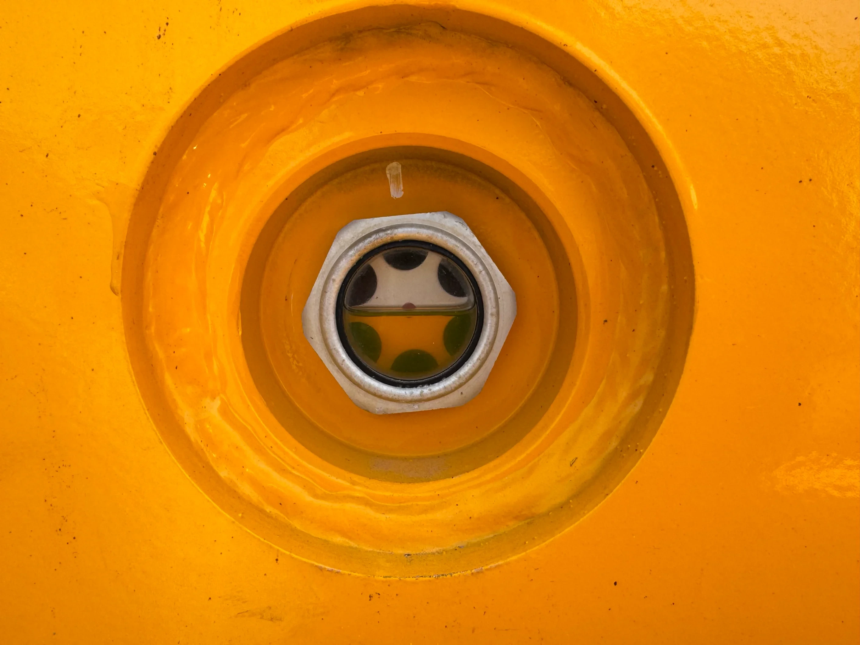 THM-002-JCB-540-170-telehandler-inspection-hydraulics-hydraulic-tank-1