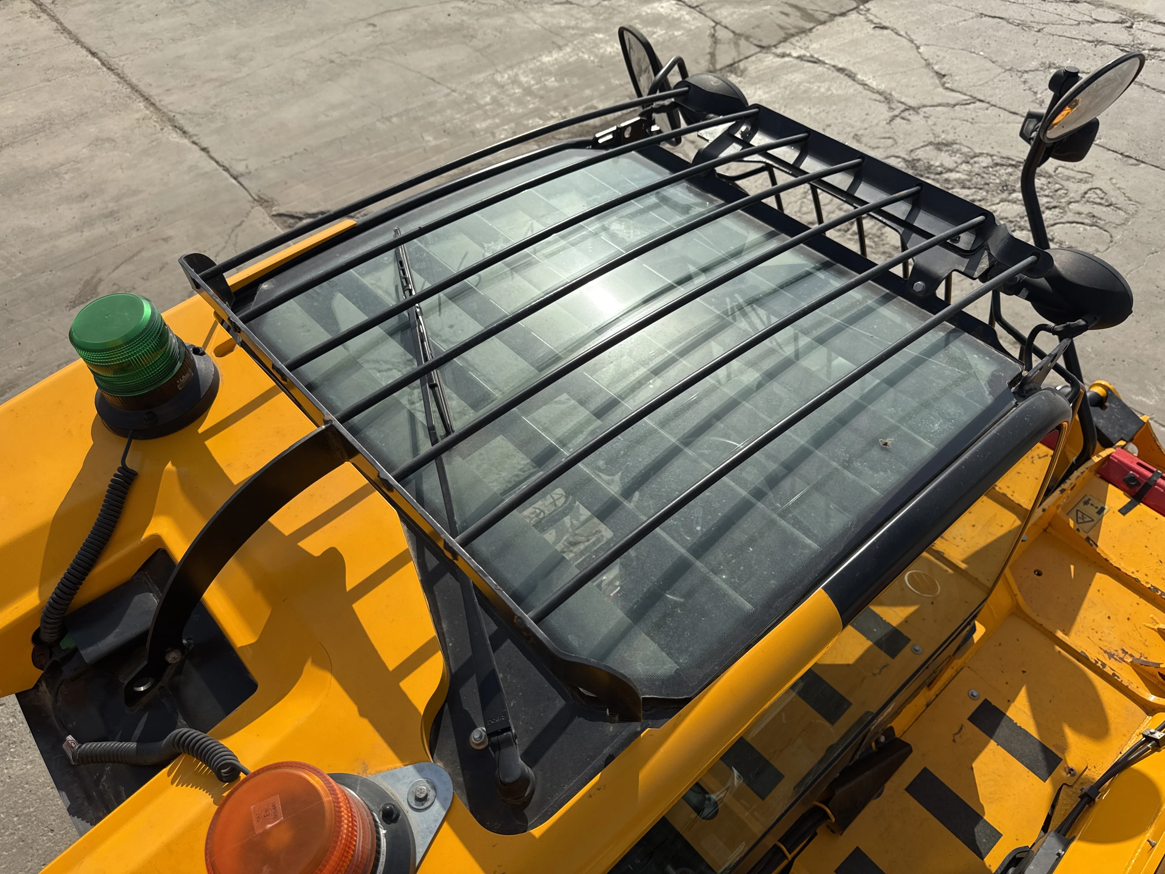 THM-002-JCB-540-170-telehandler-inspection-safety-rollover-protective-structure-ROPS-FOPS-1