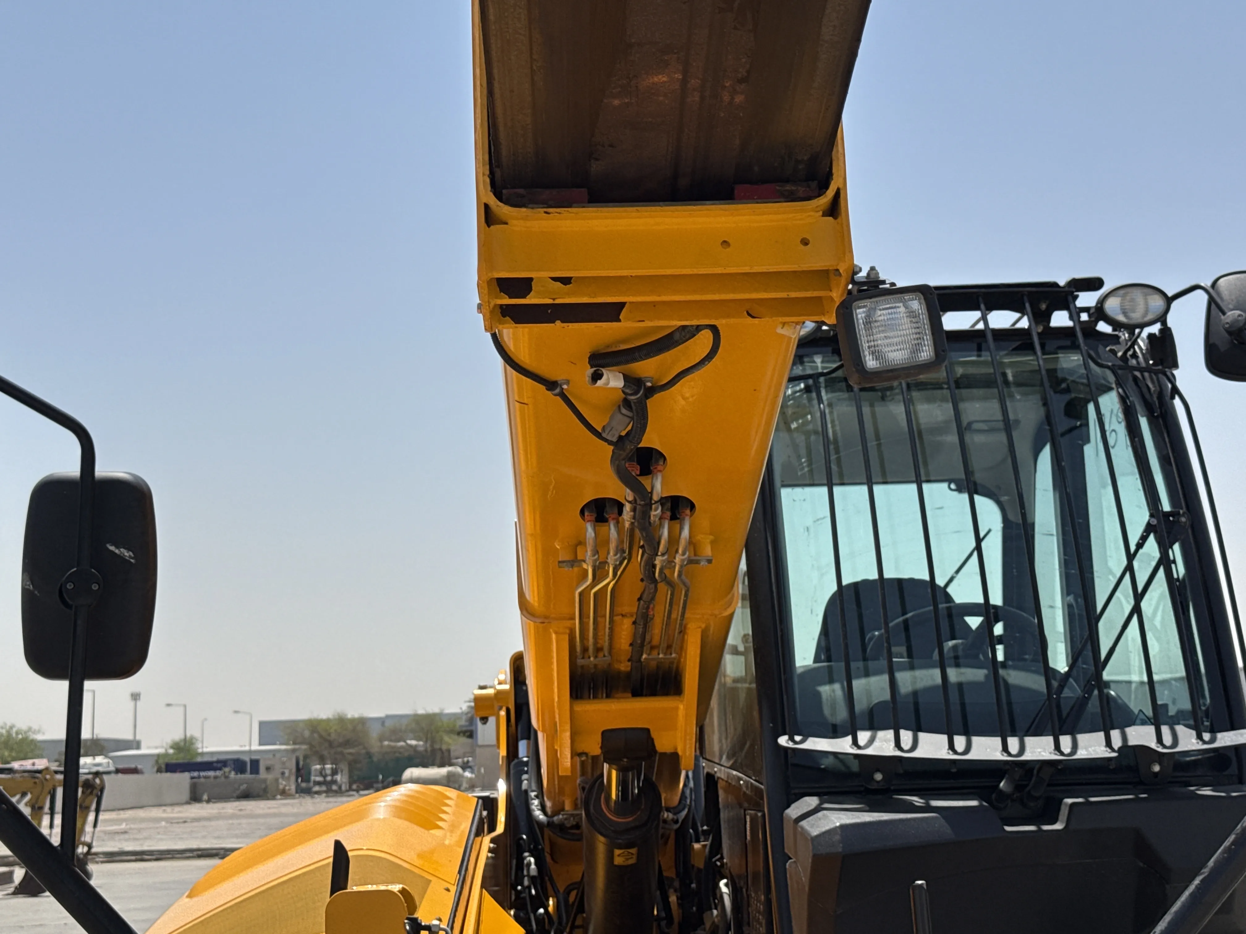 THM-002-JCB-540-170-telehandler-inspection-chassis-telescopic-boom-1