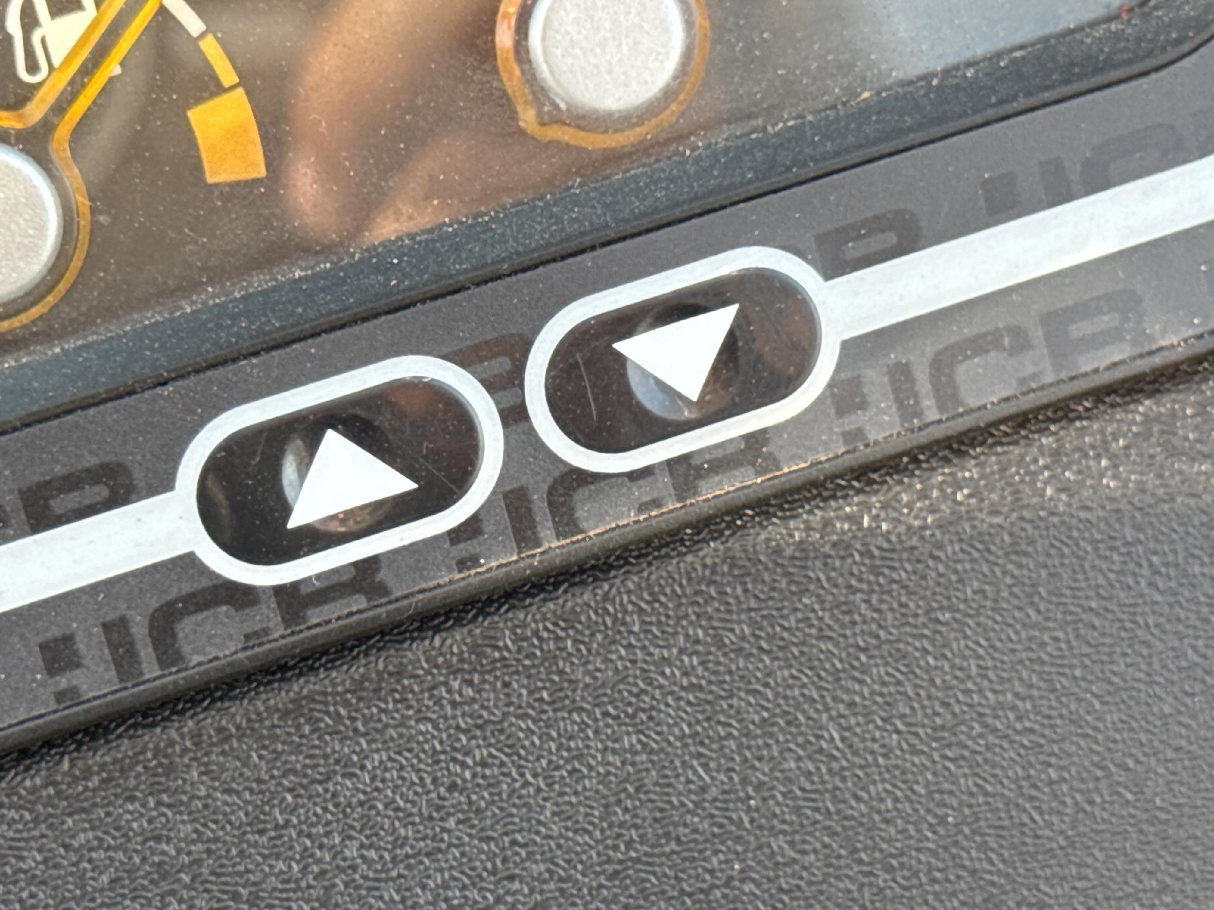 THM-002-JCB-540-170-telehandler-inspection-cabin-instrument-cluster-3