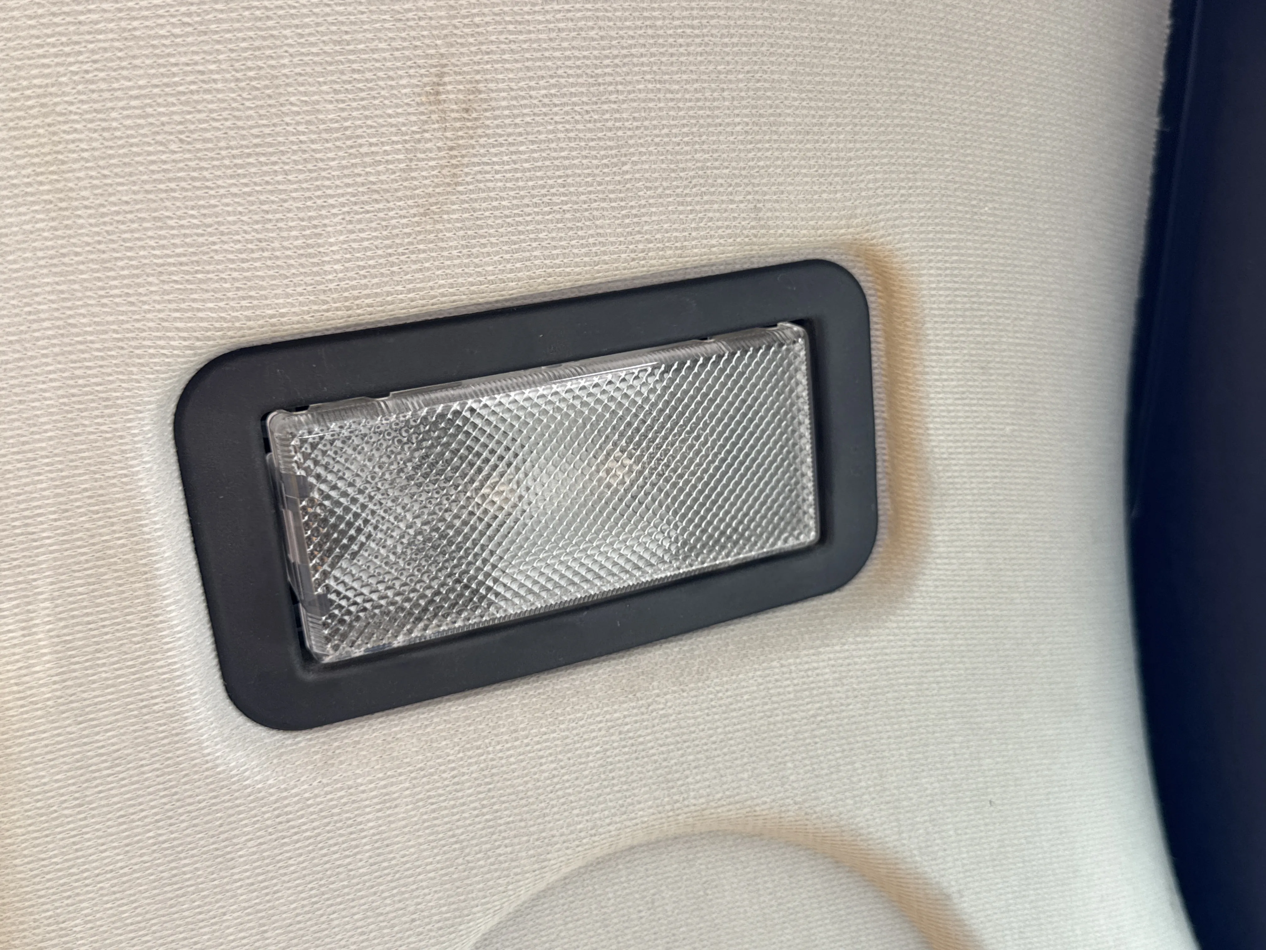THM-002-JCB-540-170-telehandler-inspection-cabin-cabin-light-2