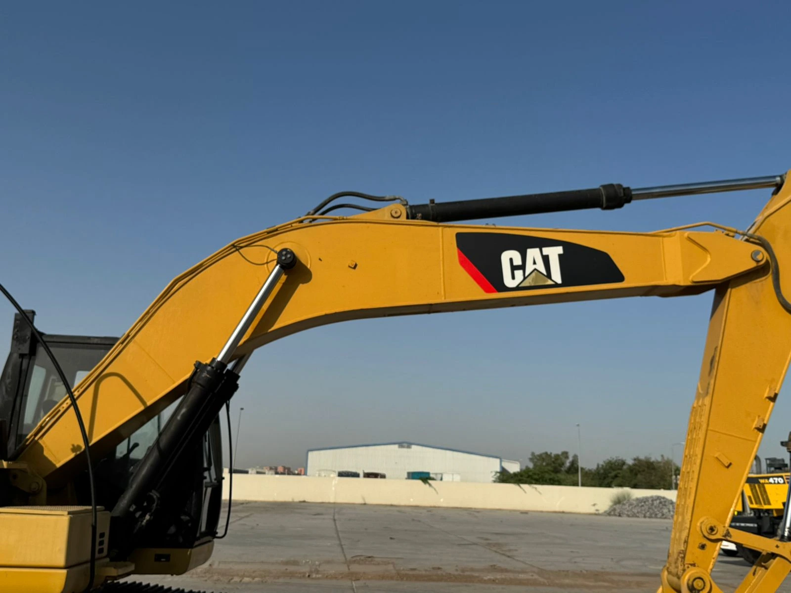 MDX-001-Cat-323D3-medium-excavator-inspection-chassis-boom-2