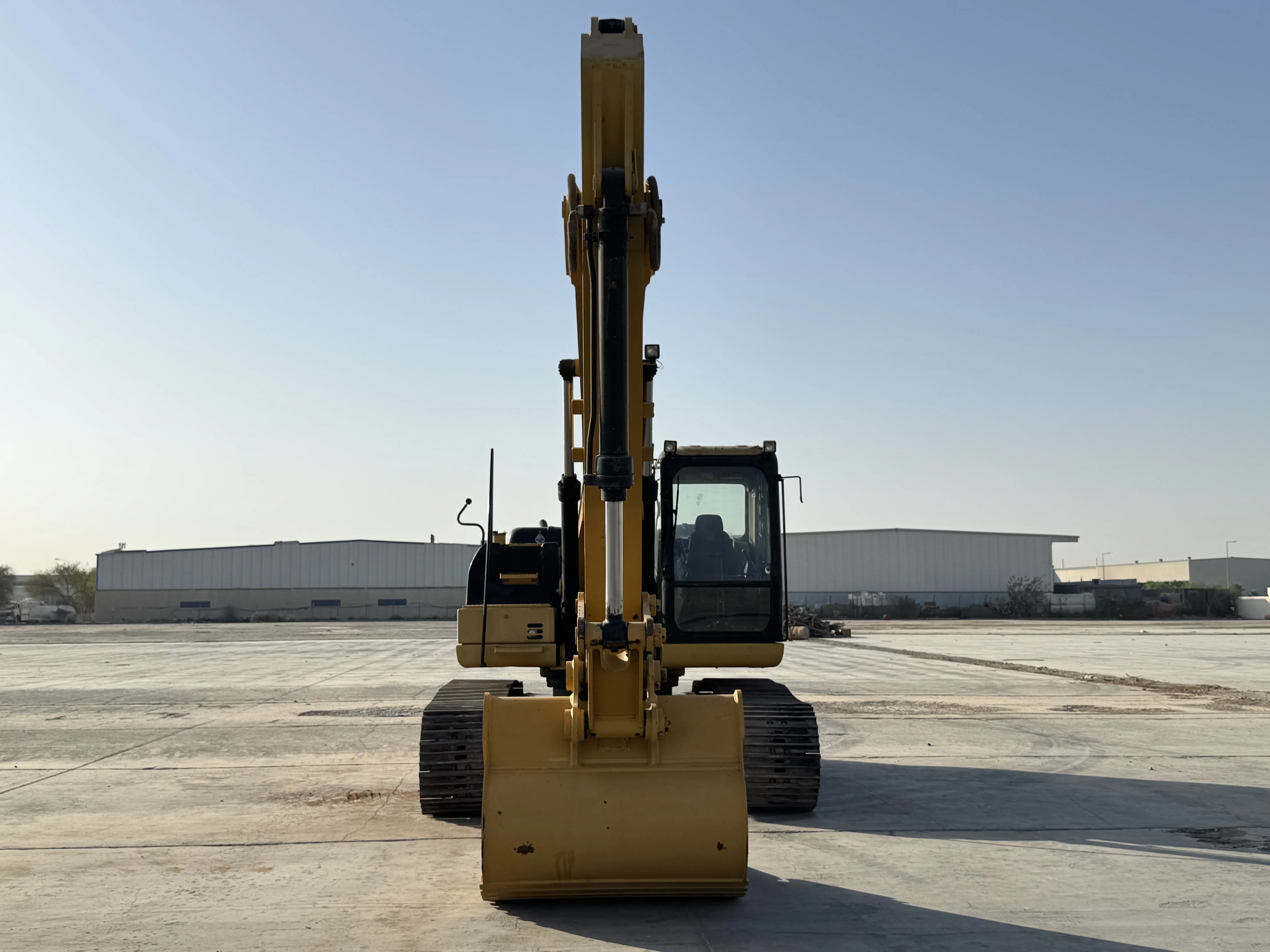 MDX-001-Cat-323D3-medium-excavator-inspection-structure-paint-1