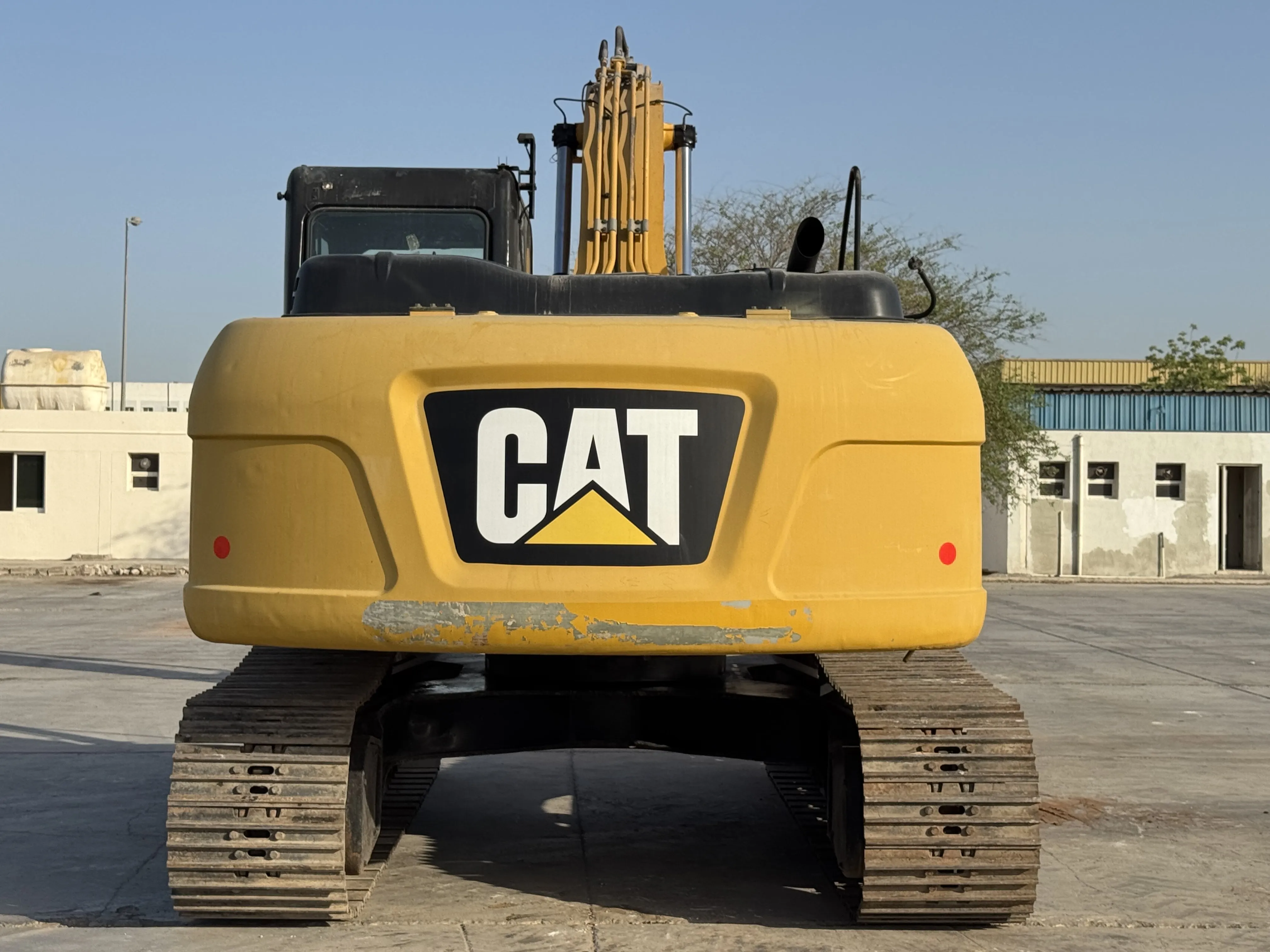 MDX-001-Cat-323D3-medium-excavator-inspection-structure-paint-3