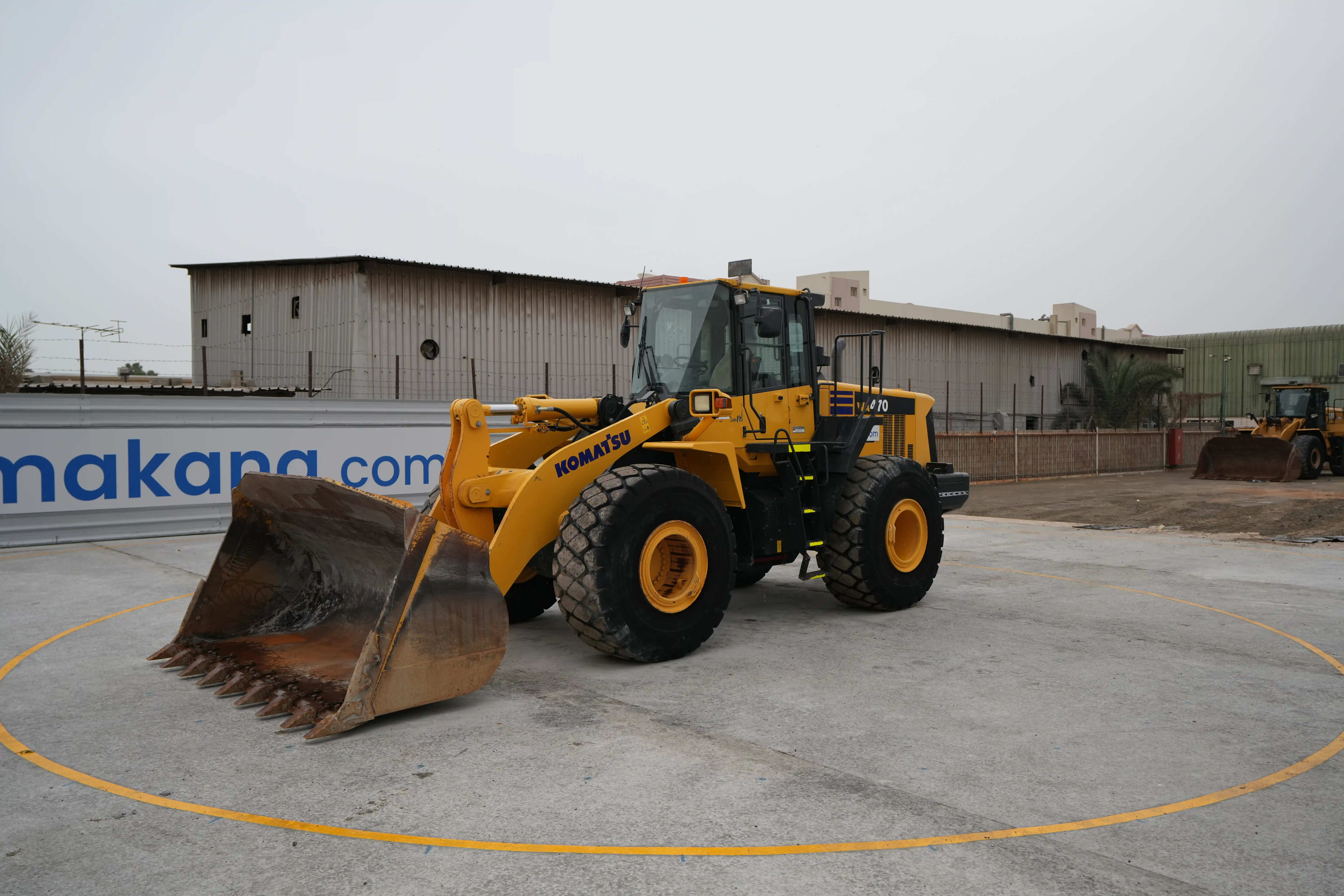 WHL-002-Komatsu-WA470-6R-wheel-loader-exterior-images-front-left