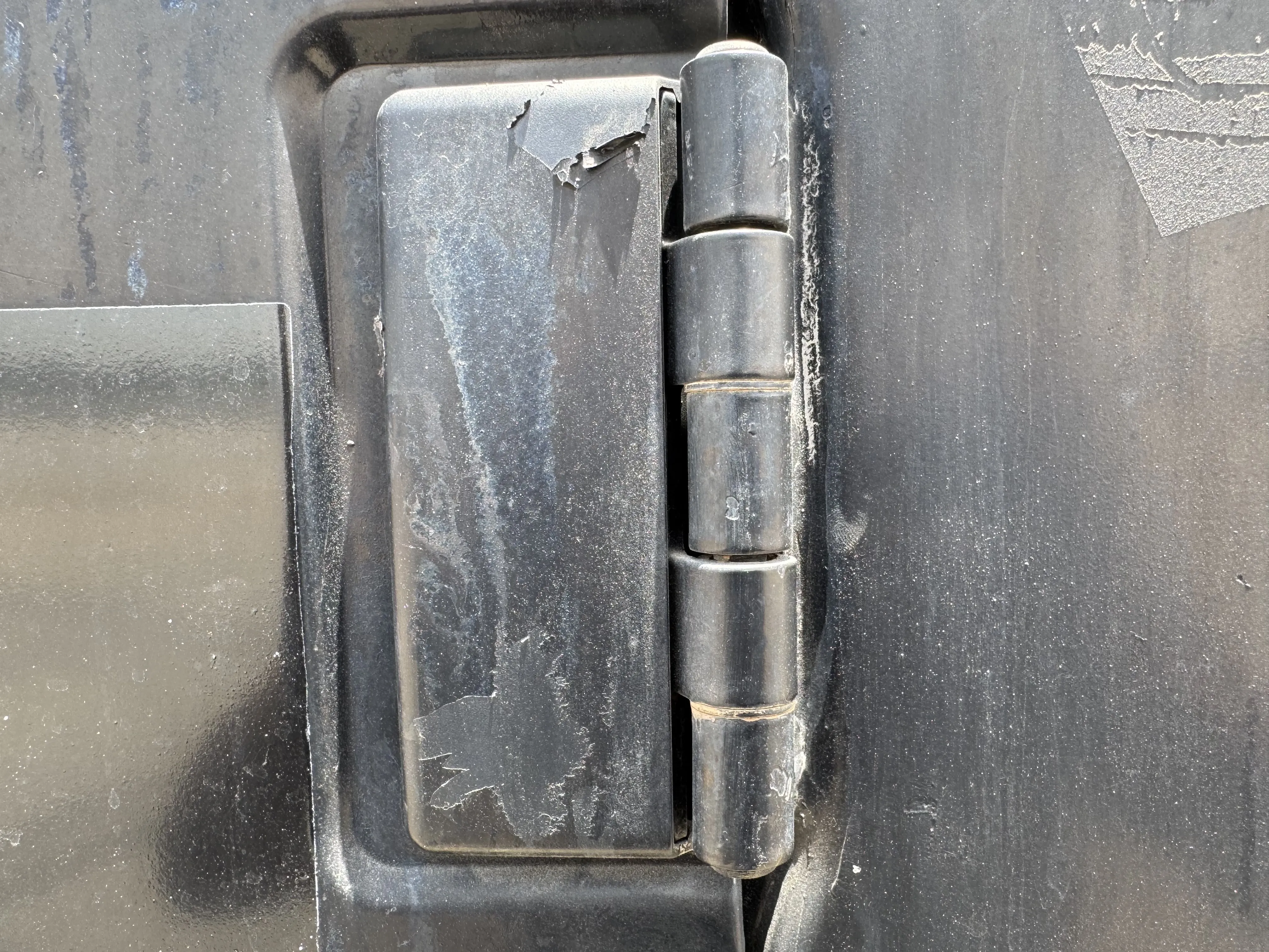 MDX-001-Cat-323D3-medium-excavator-inspection-structure-doors-2