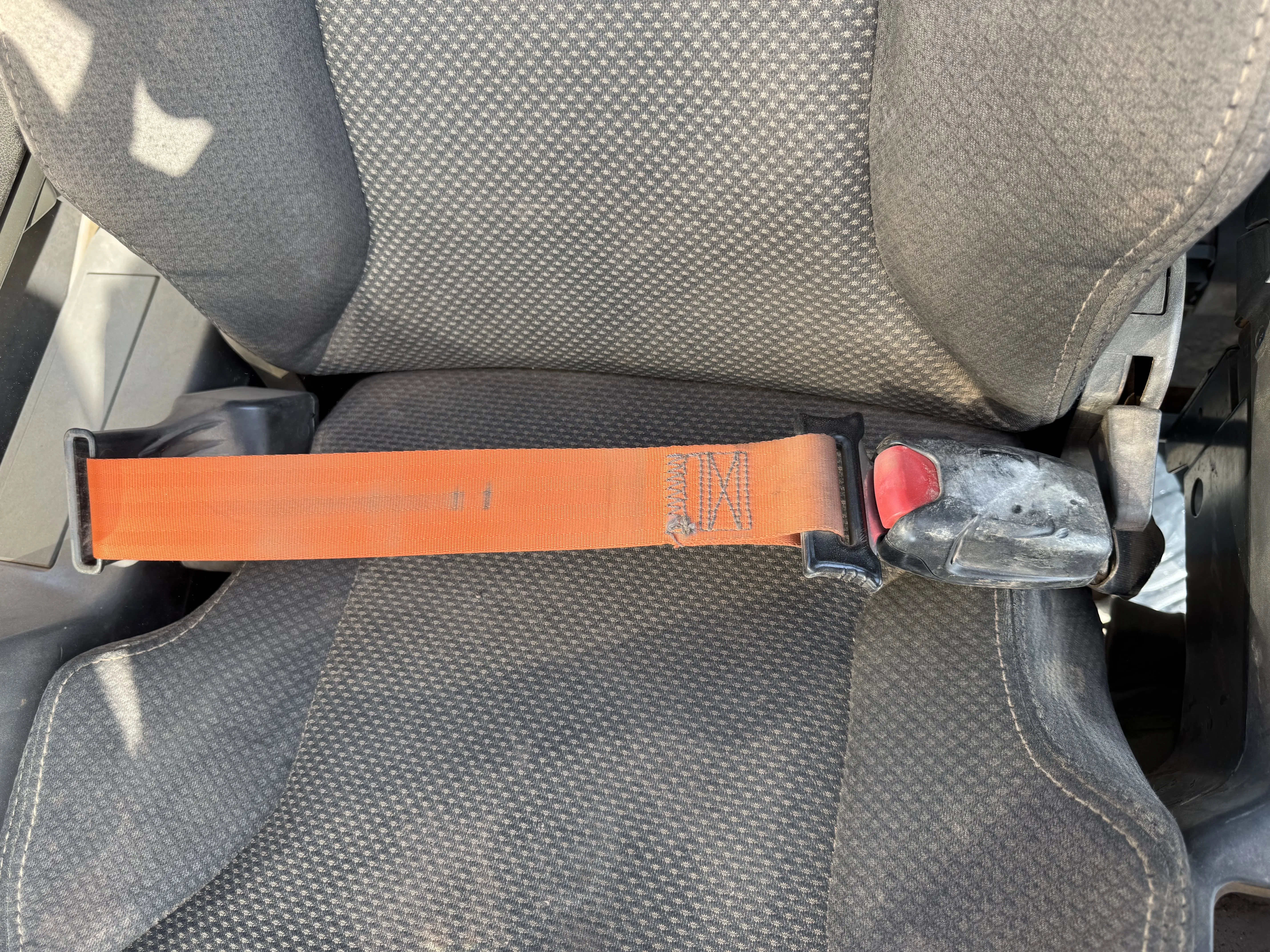 MDX-001-Cat-323D3-medium-excavator-inspection-safety-seat-belts-1