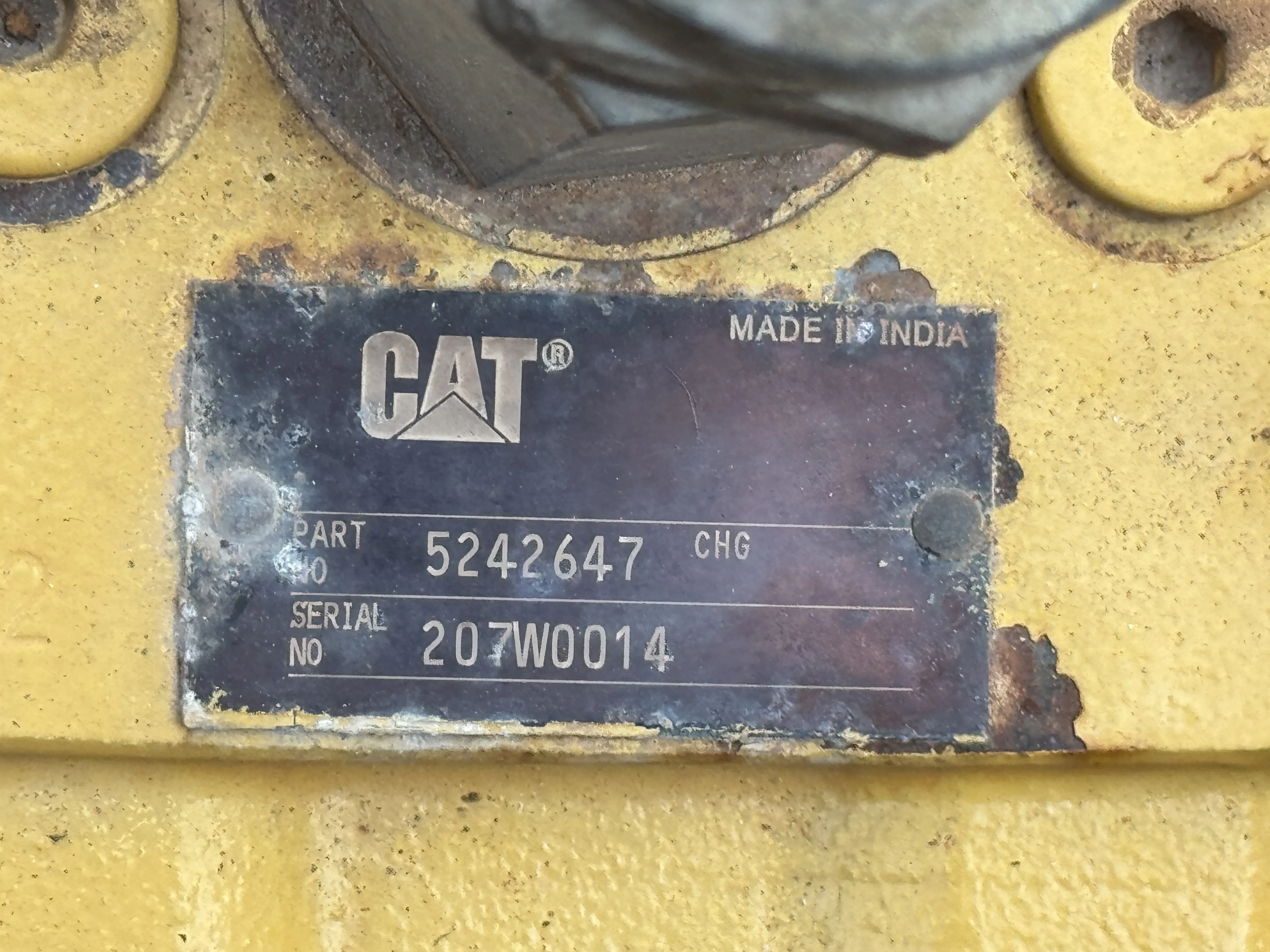 MDX-001-Cat-323D3-medium-excavator-inspection-hydraulics-turntable-slewing-assembly-4