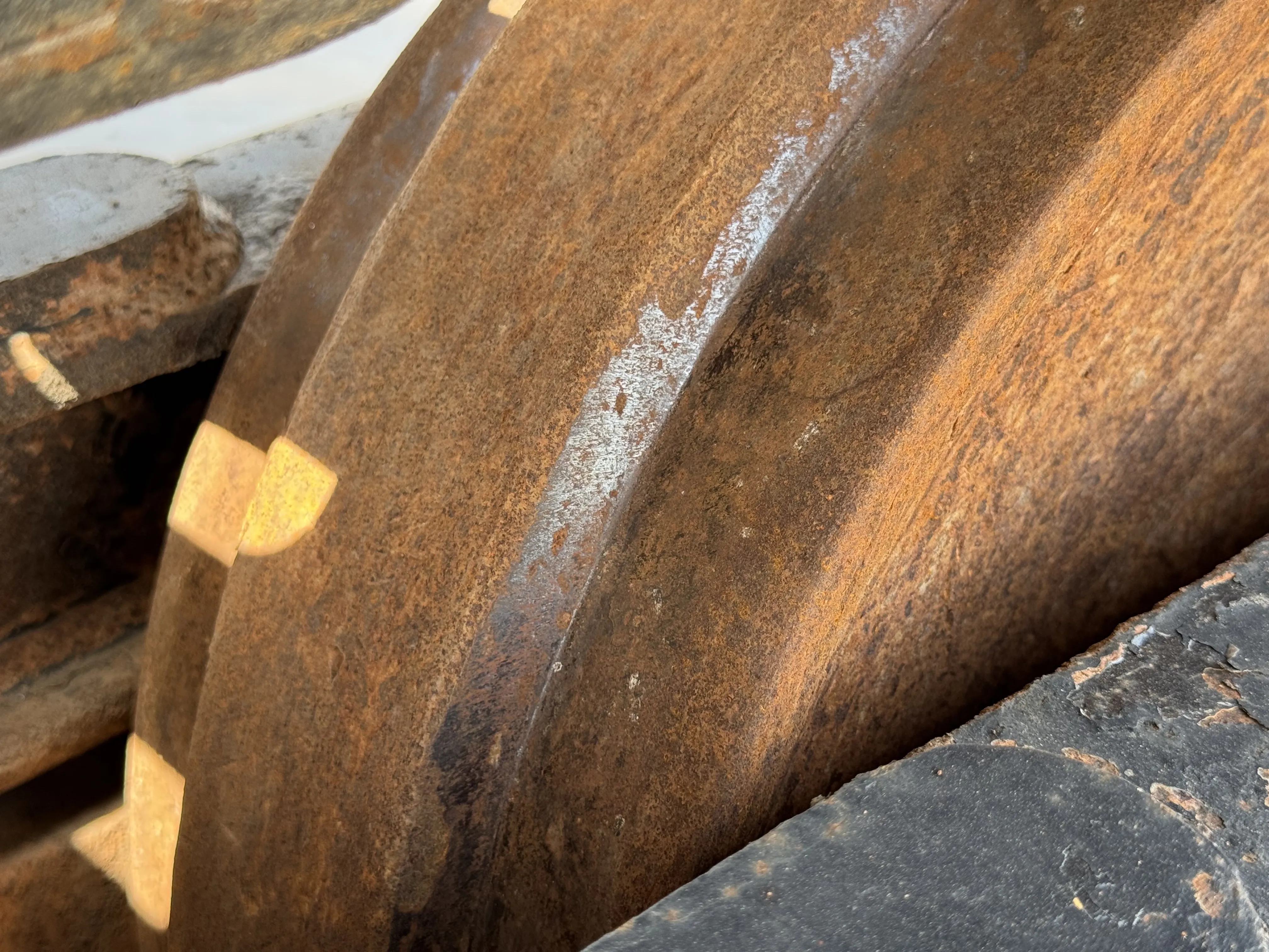 MDX-001-Cat-323D3-medium-excavator-inspection-undercarriage-right-idler-1