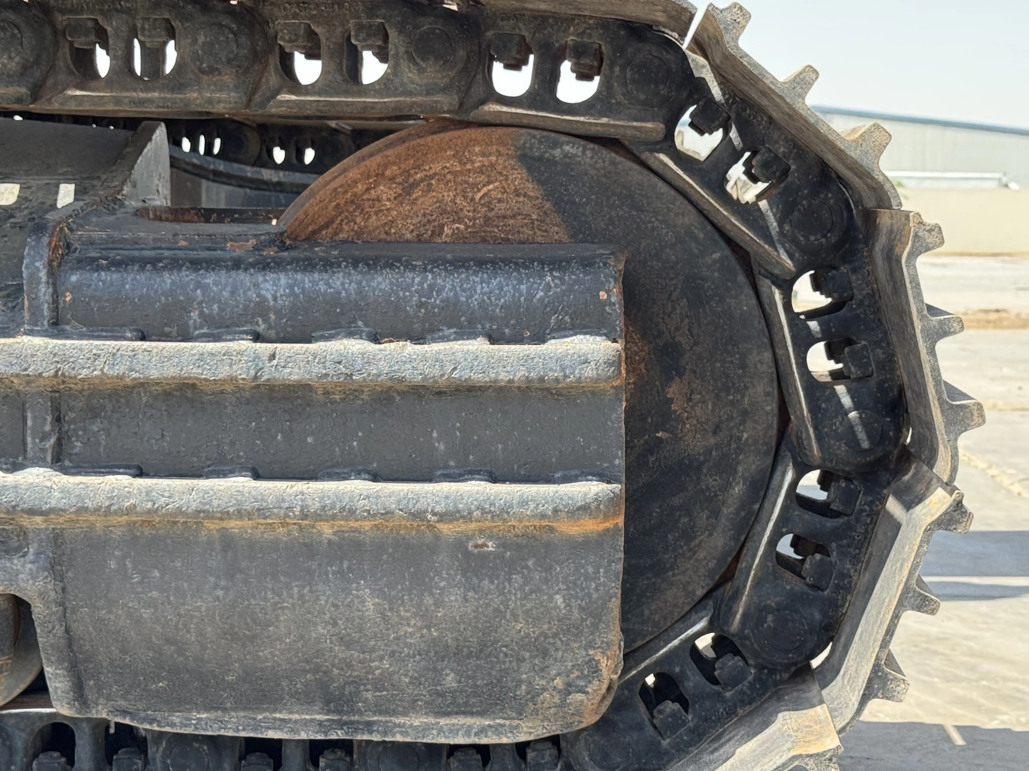 MDX-001-Cat-323D3-medium-excavator-inspection-undercarriage-right-idler-2