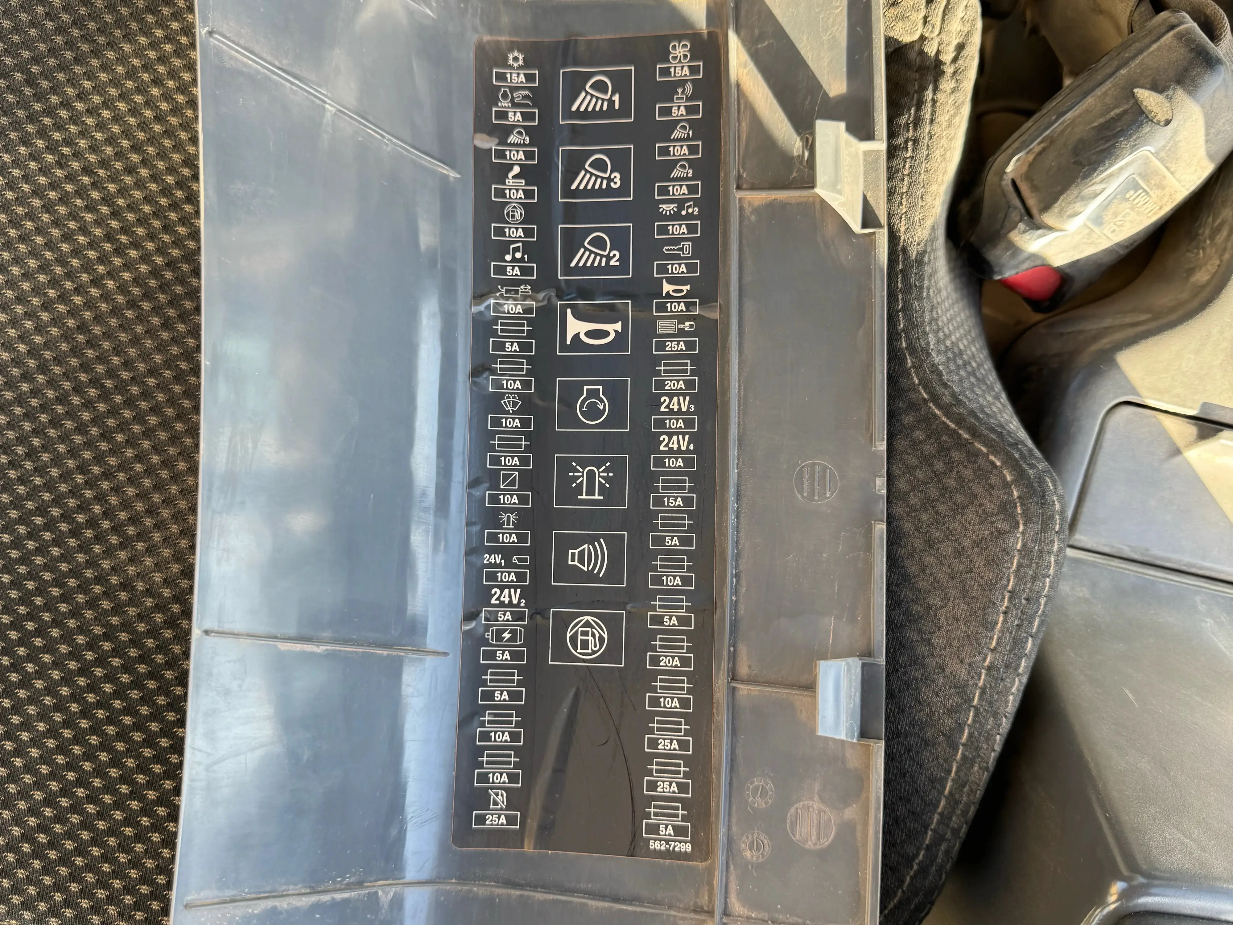 MDX-002-Cat-323D3-medium-excavator-inspection-electronics-fuse-box-2