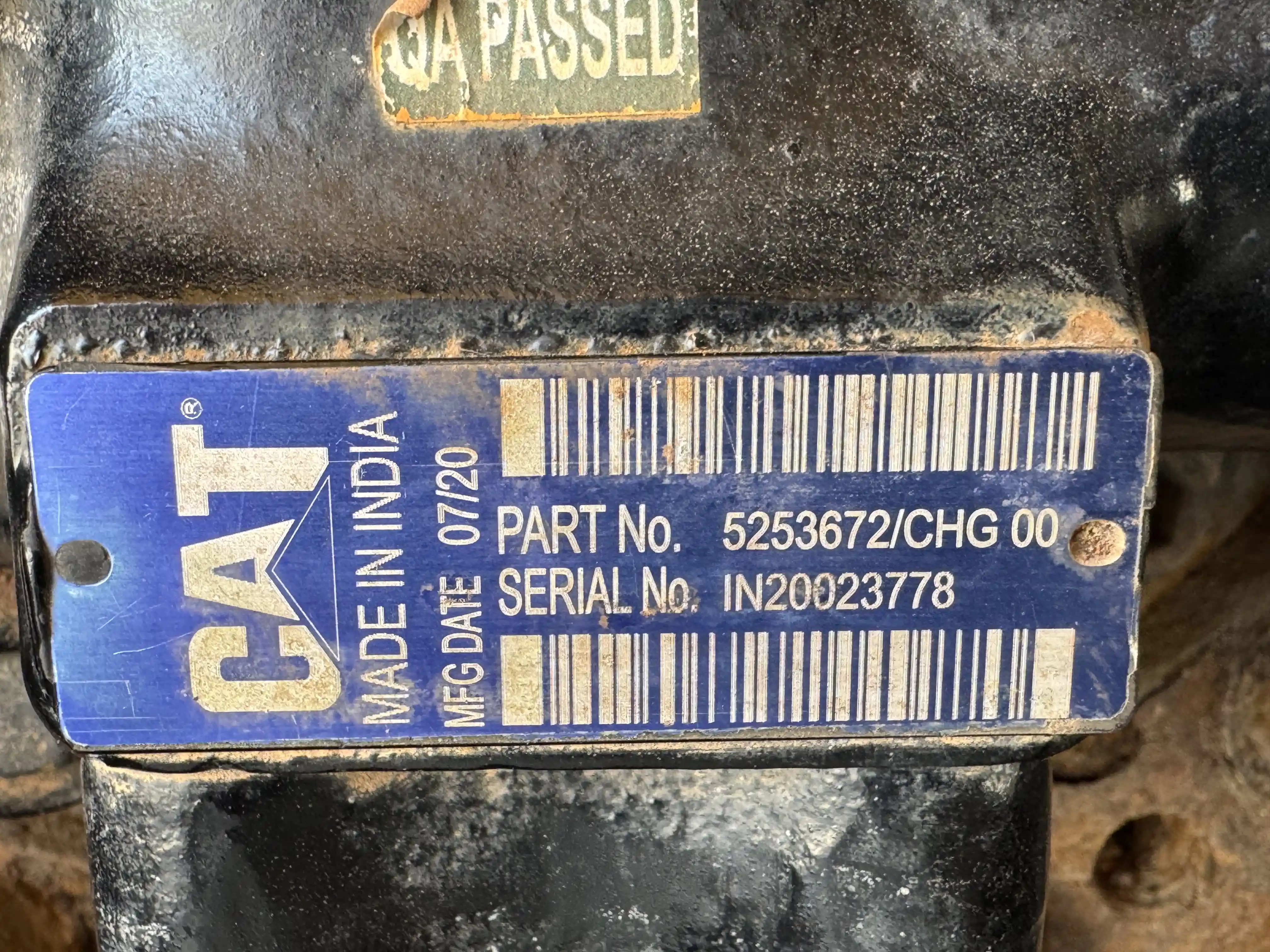 MDX-002-Cat-323D3-medium-excavator-inspection-undercarriage-final-drive-2