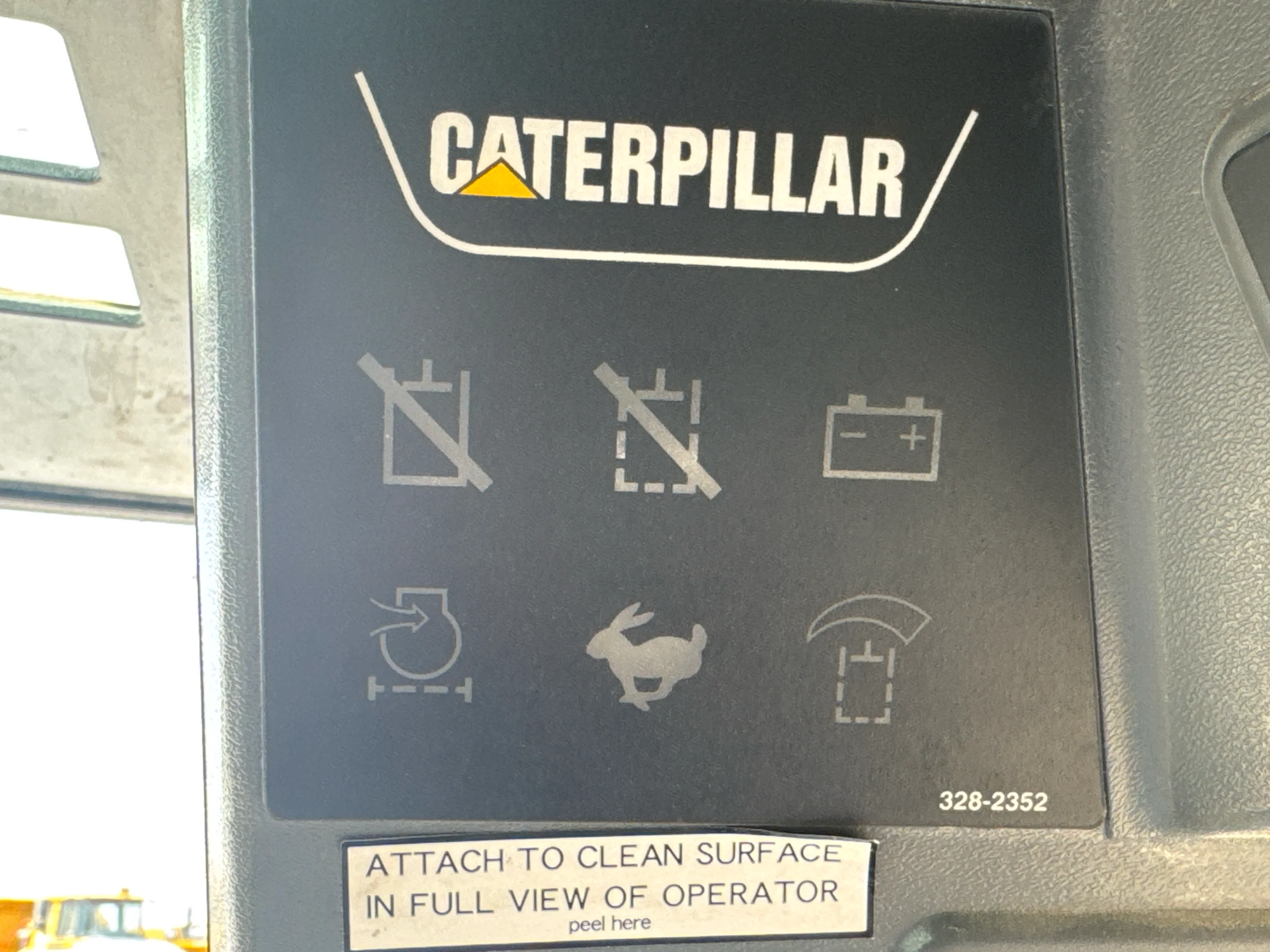 SSL-003-Cat-226B3-skid-steer-loader-inspection-cabin-instrument-cluster-2
