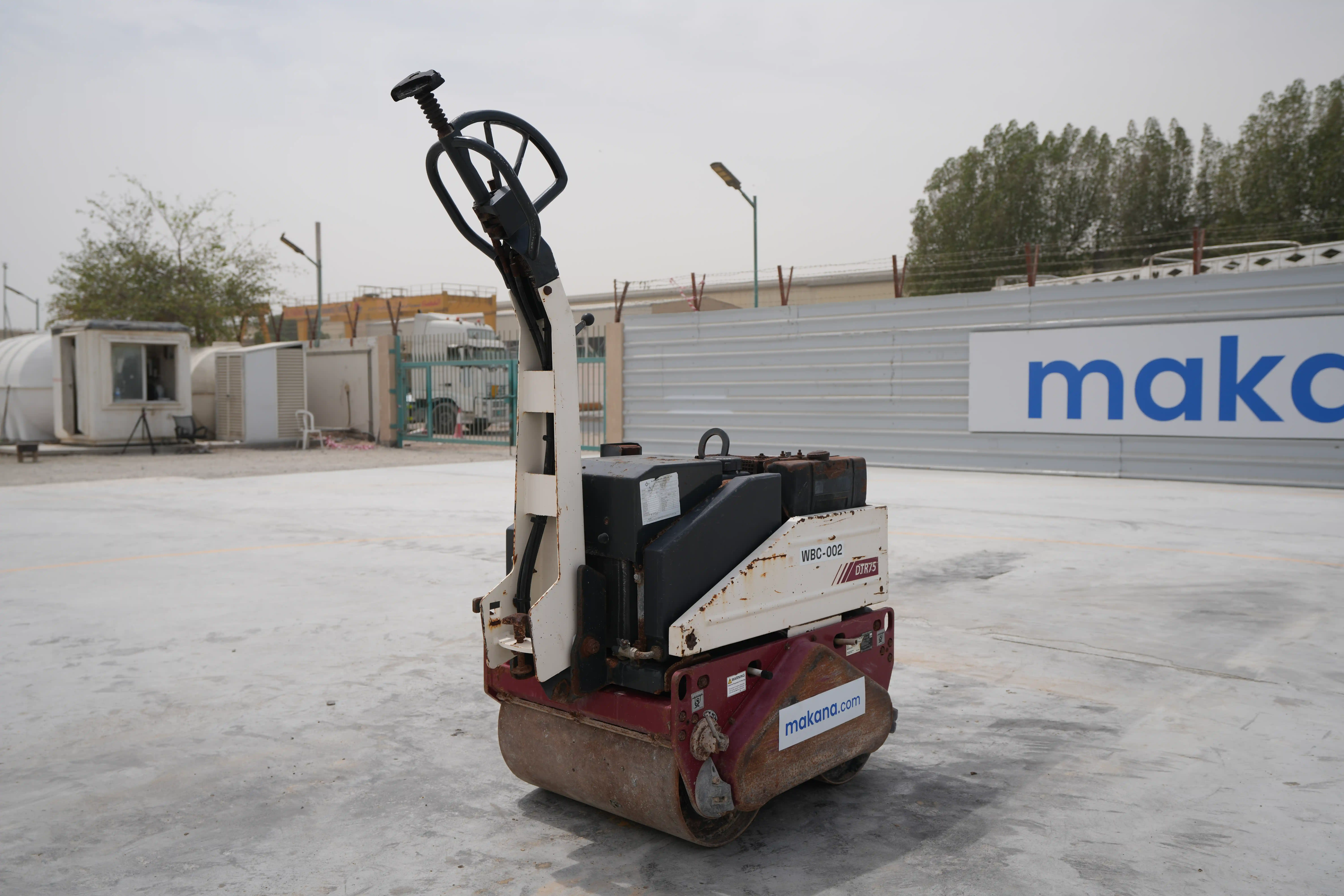 Dynapac-DTR-75-walk-behind-compactor-roller-rear-right-side