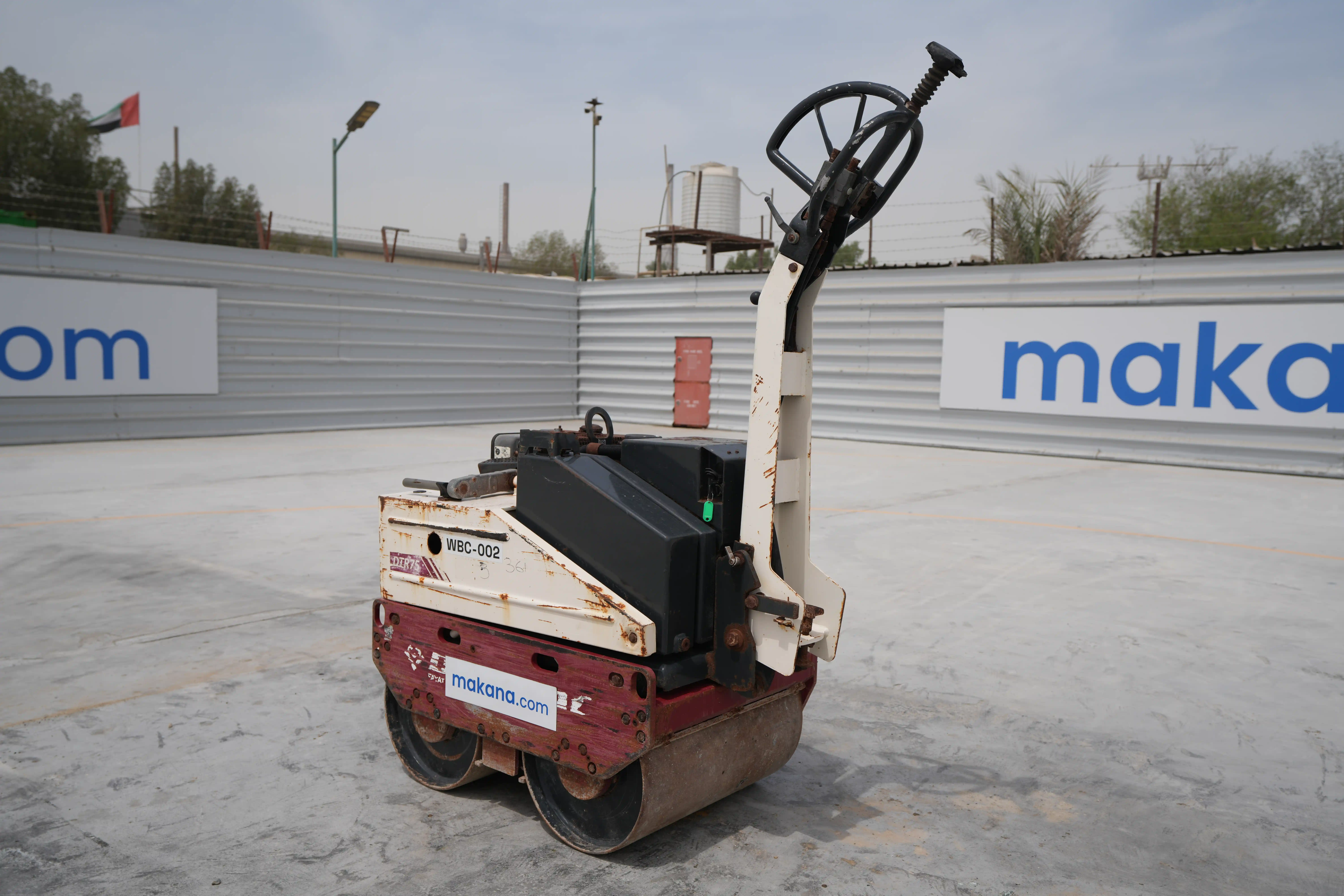 Dynapac-DTR-75-walk-behind-compactor-roller-rear-left-side