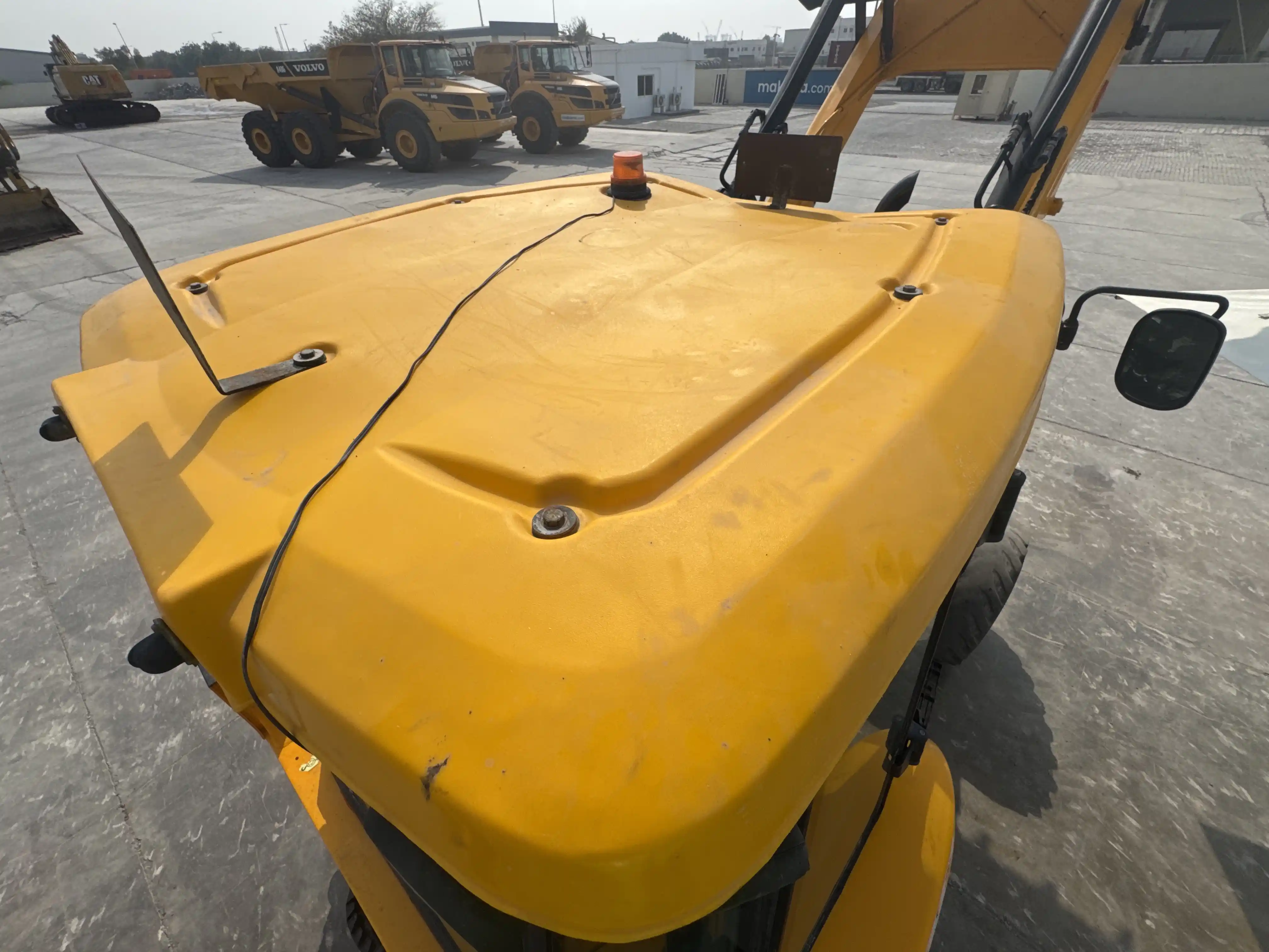 BHL-004-JCB-3DX-Plus-backhoe-loader-inspection-safety-rollover-protective-structure-ROPS-FOPS