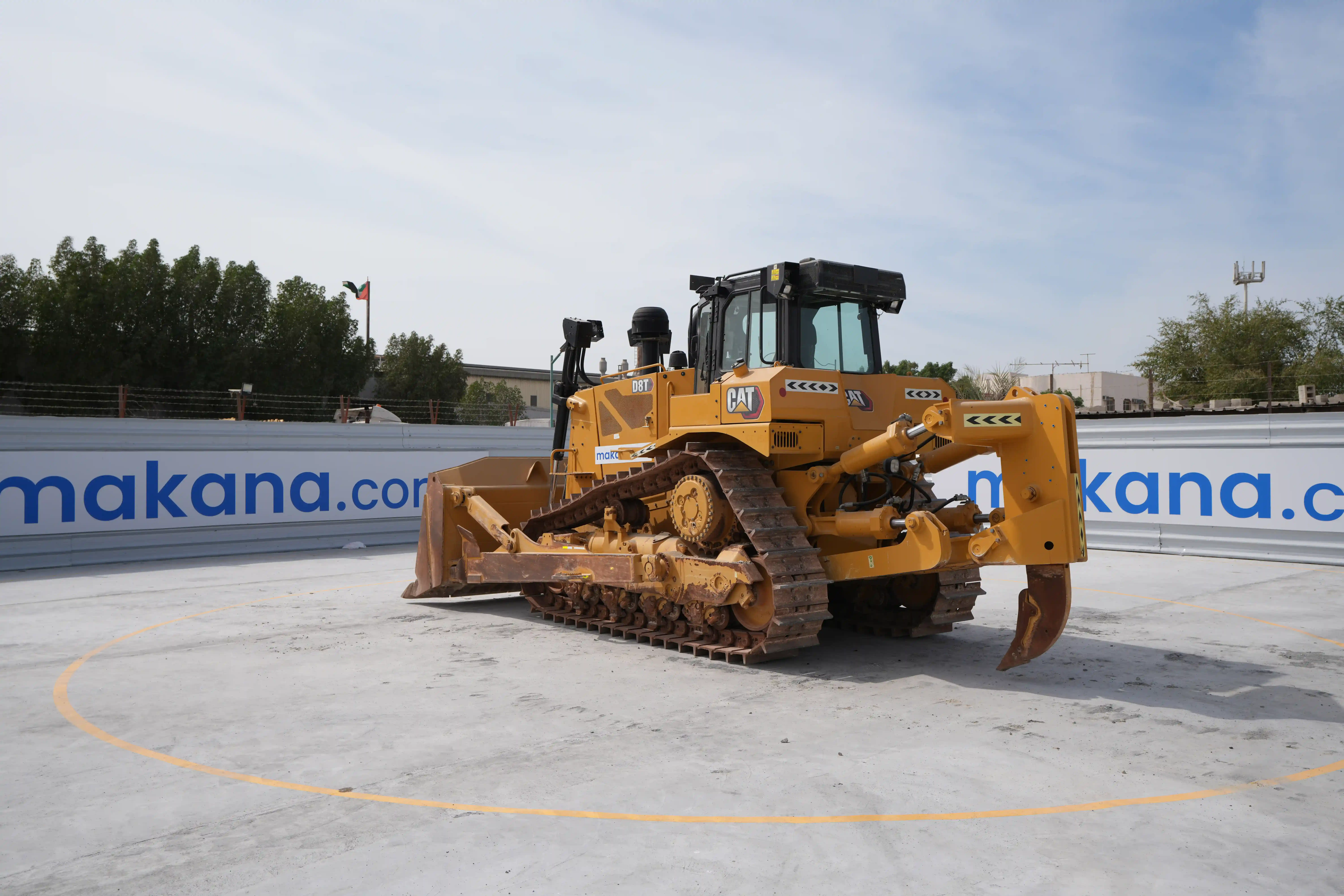 CDB-001-Cat-D8T-Dozer-rear-left-view