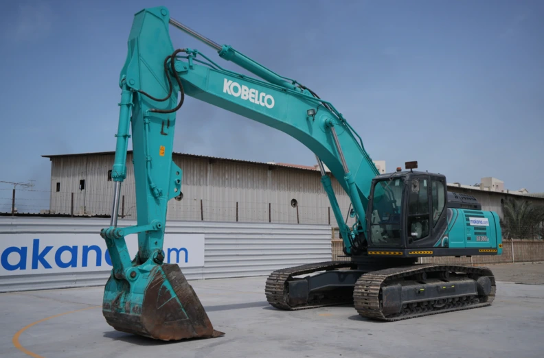 SK350 vs PC400: How 35 ton diggers often beat 40 ton beasts