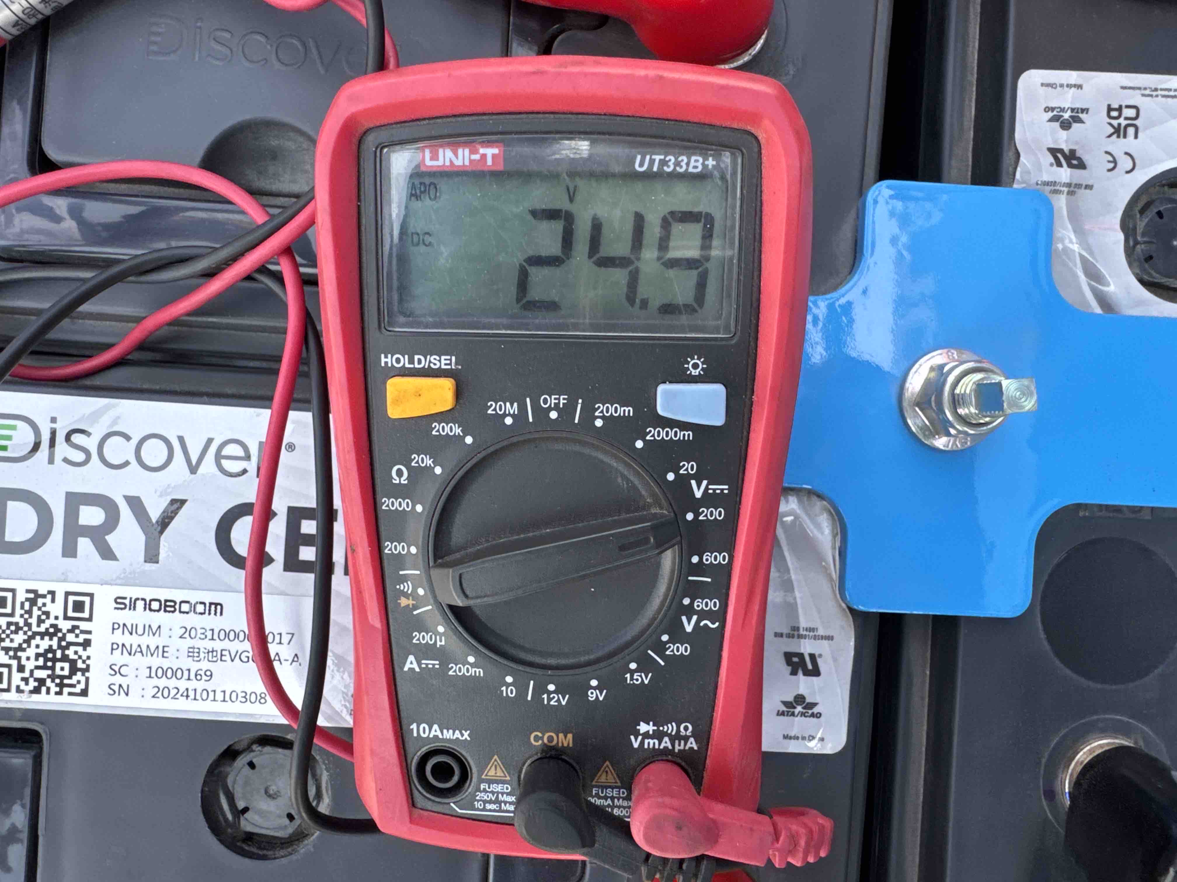 SLA-001-Sinoboom-0608N-electric-scissor-lift-inspection-electronic-Battery-and-charging-system