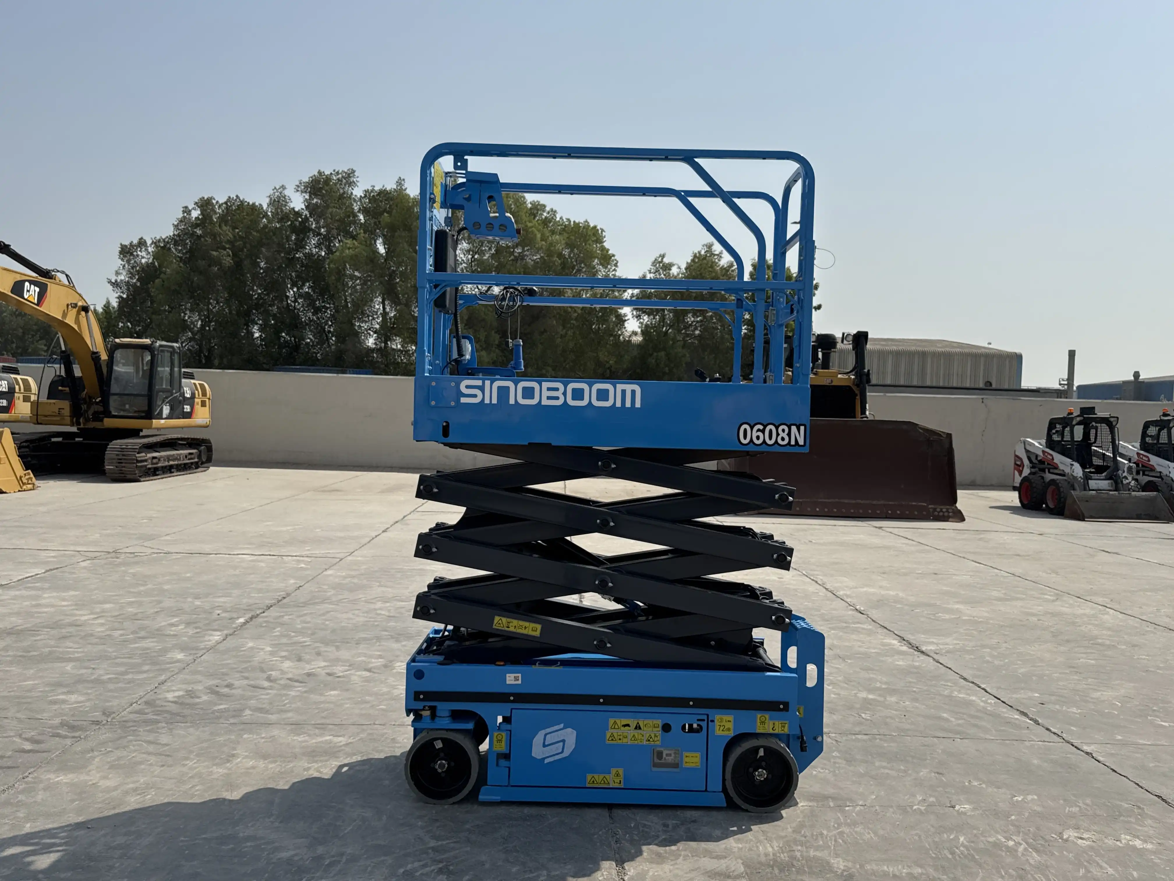 SLA-001-Sinoboom-0608N-electric-scissor-lift-inspection-structure-paint