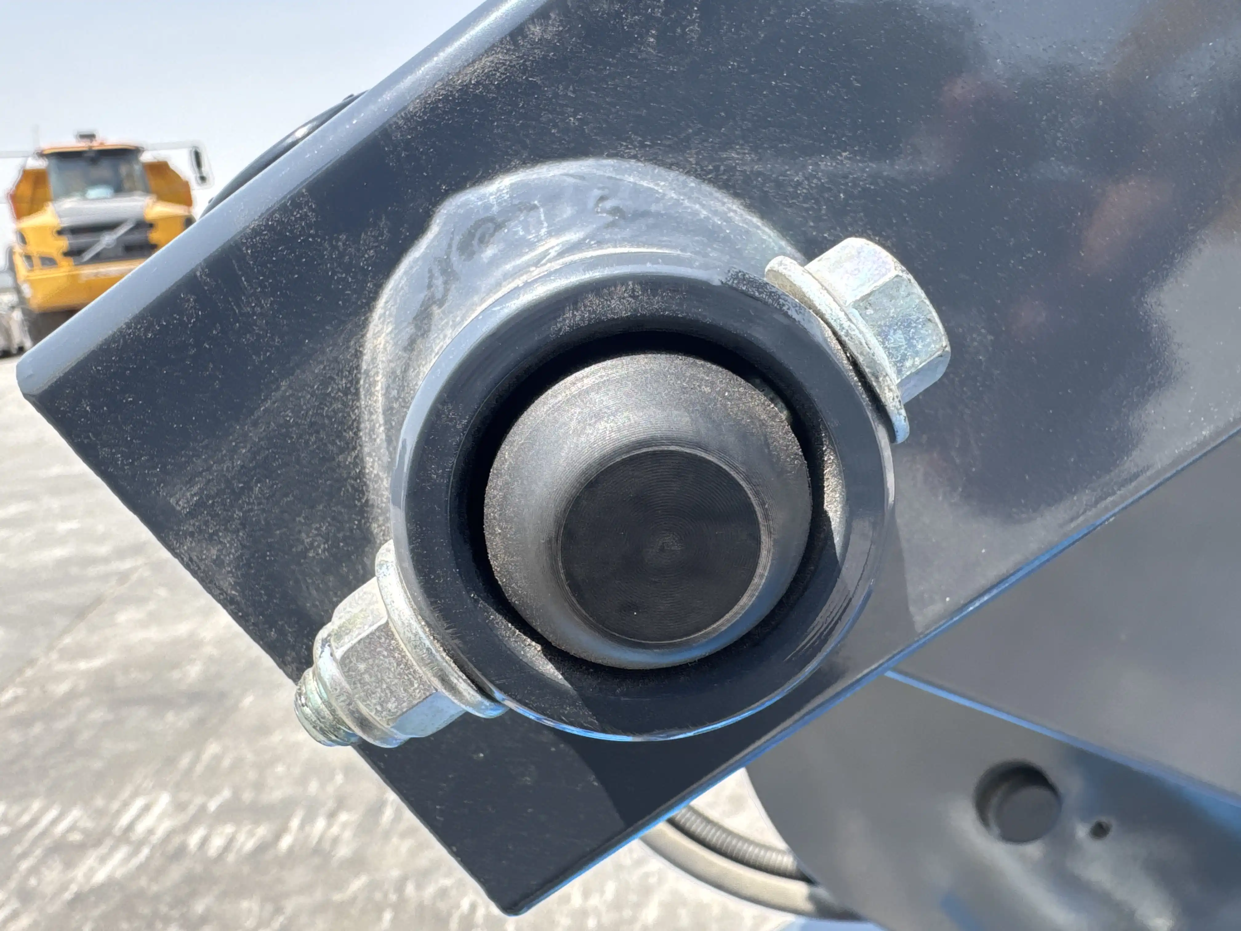 SLA-001-Sinoboom-0608N-electric-scissor-lift-inspection-structure-pin-connections