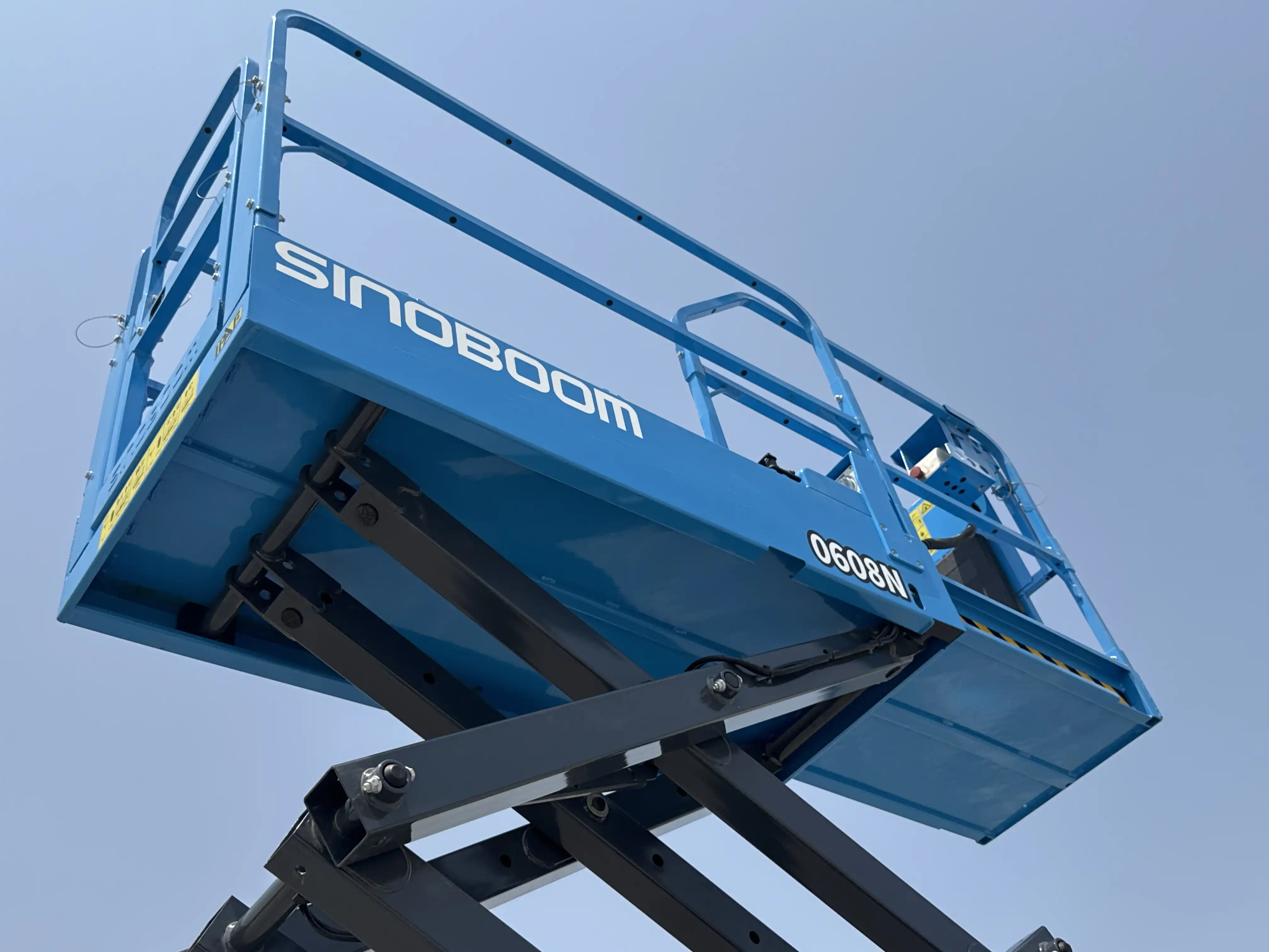 SLA-001-Sinoboom-0608N-electric-scissor-lift-inspection-structure-platform