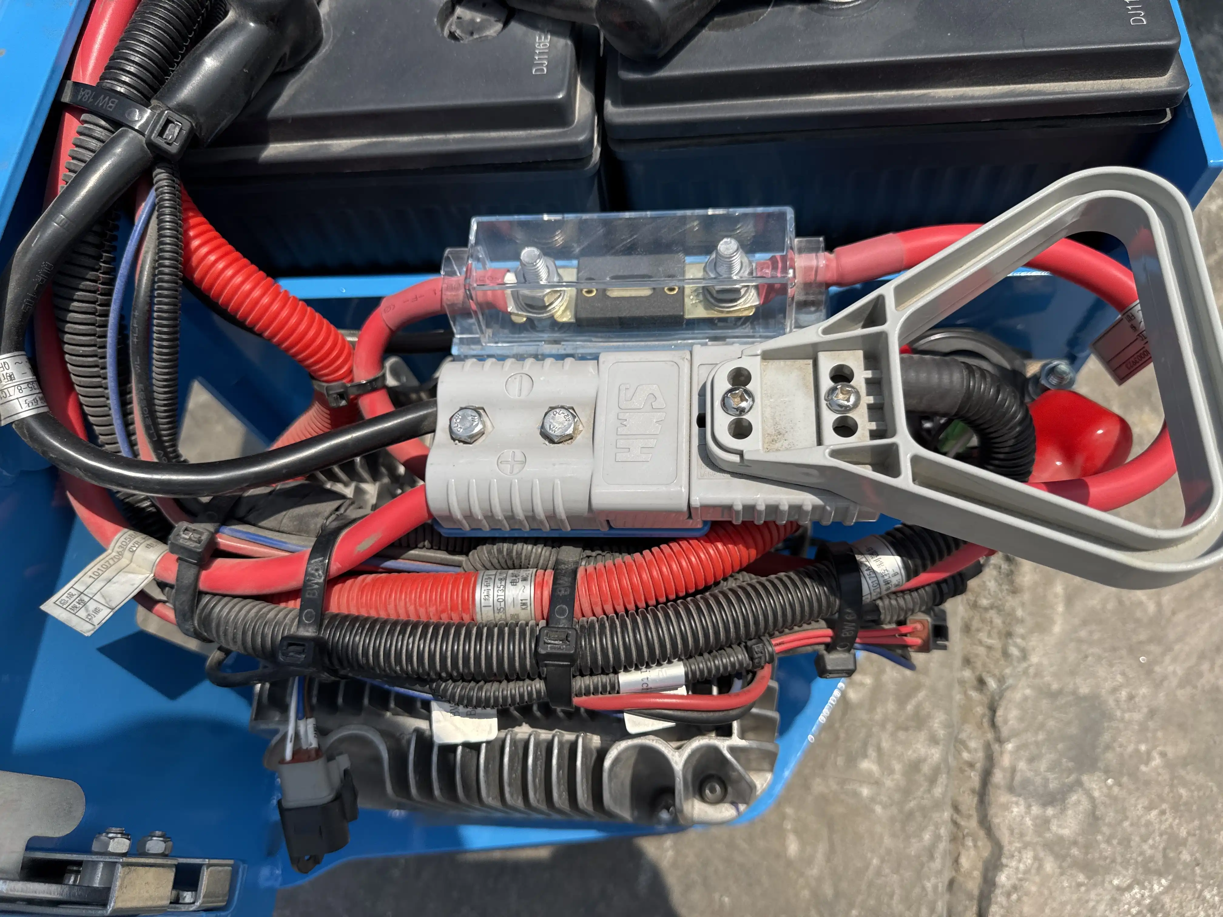 SLA-001-Sinoboom-0608N-electric-scissor-lift-inspection-electronics-main-harness