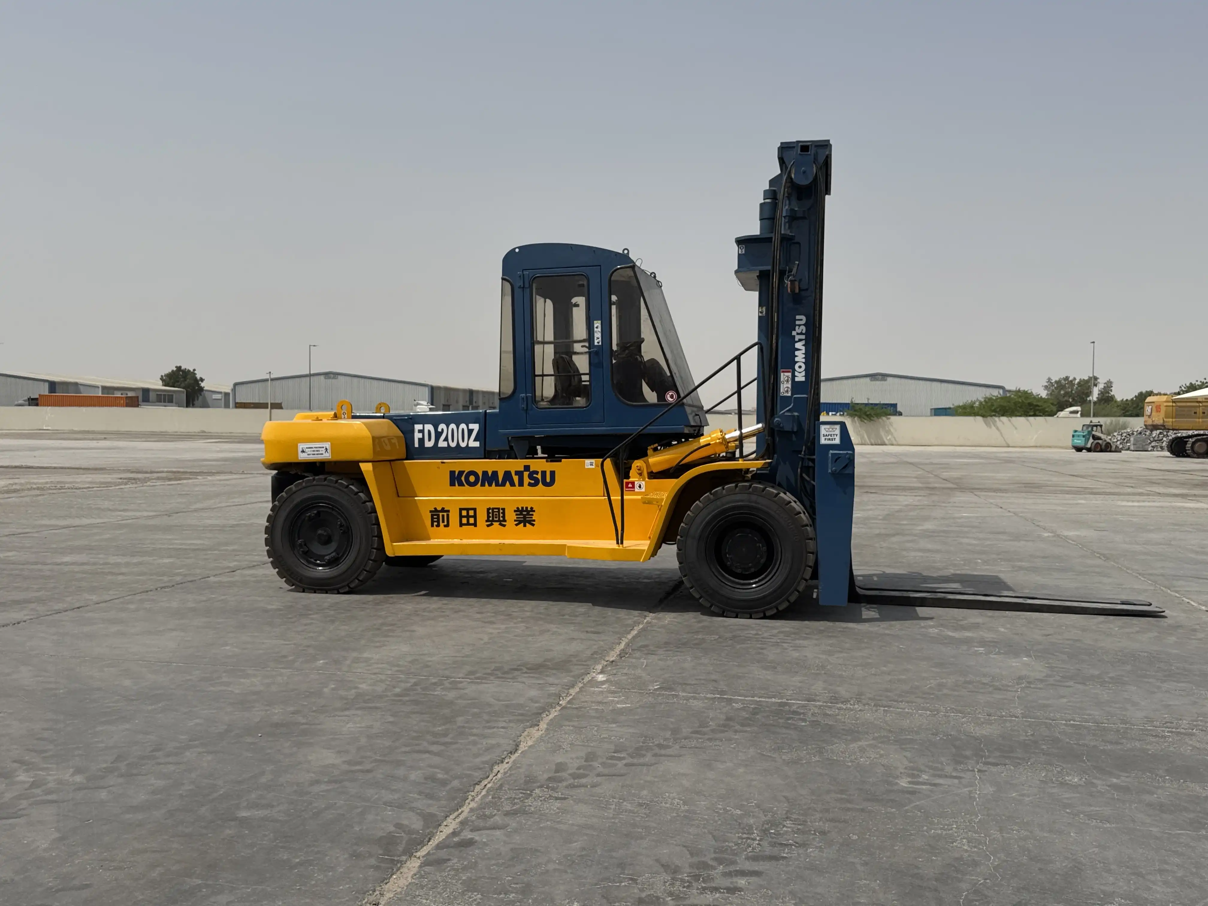 FLM-001-Komatsu-FD200Z-6-forklift-inspection-structure-paint