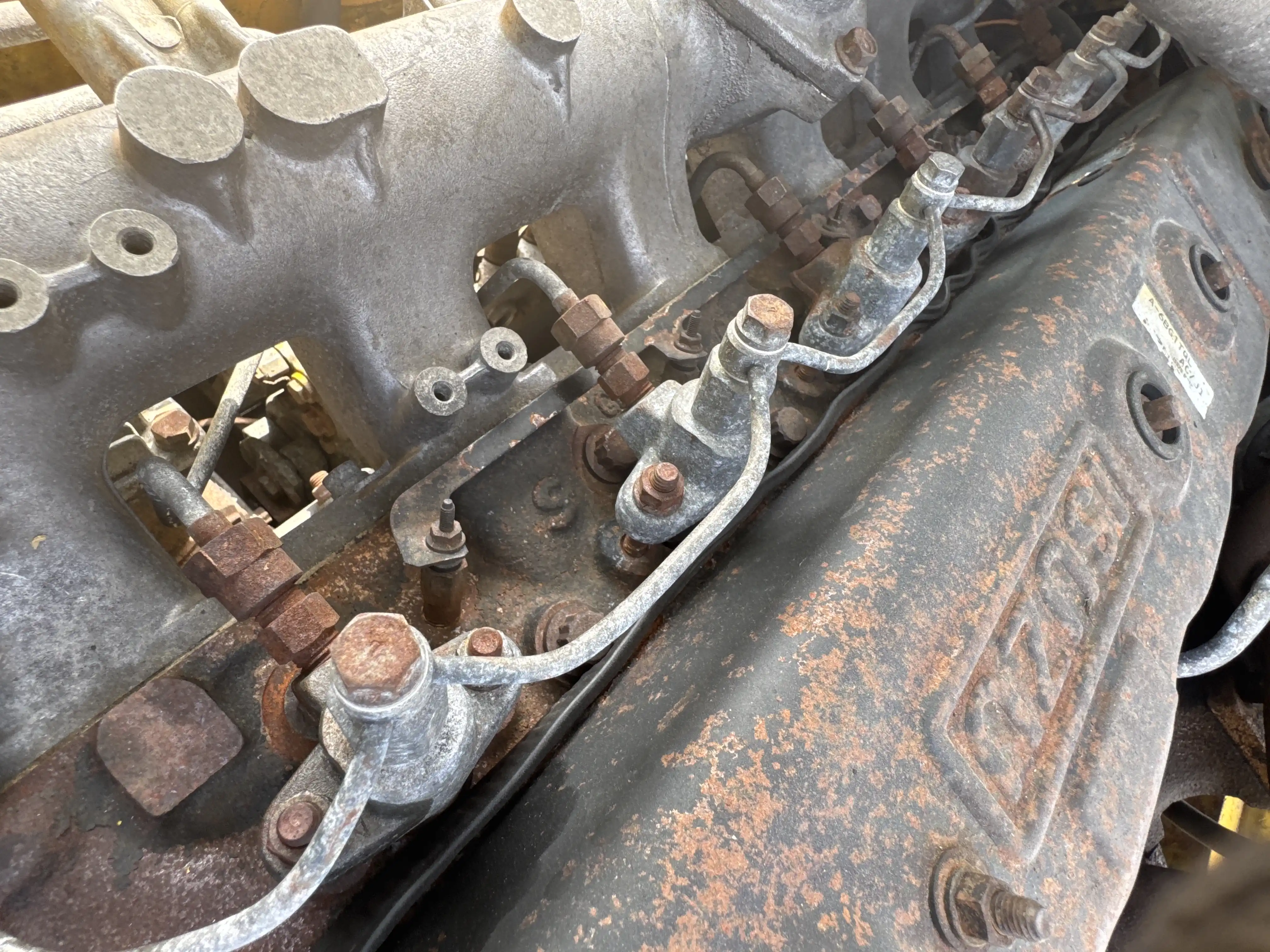 FLM-001-Komatsu-FD200Z-6-forklift-inspection-engine-fuel-leaks
