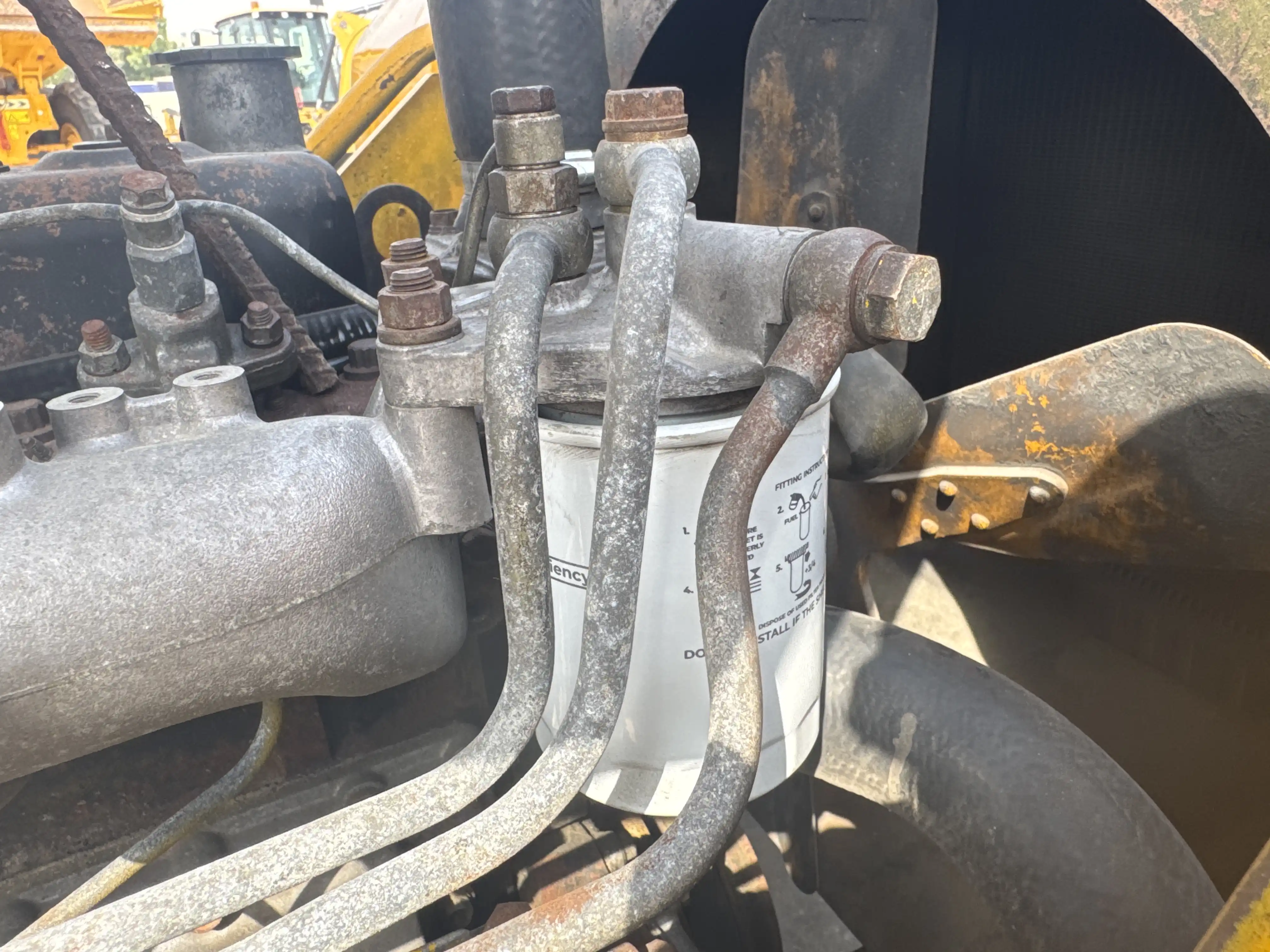 FLM-001-Komatsu-FD200Z-6-forklift-inspection-engine-fuel-leaks
