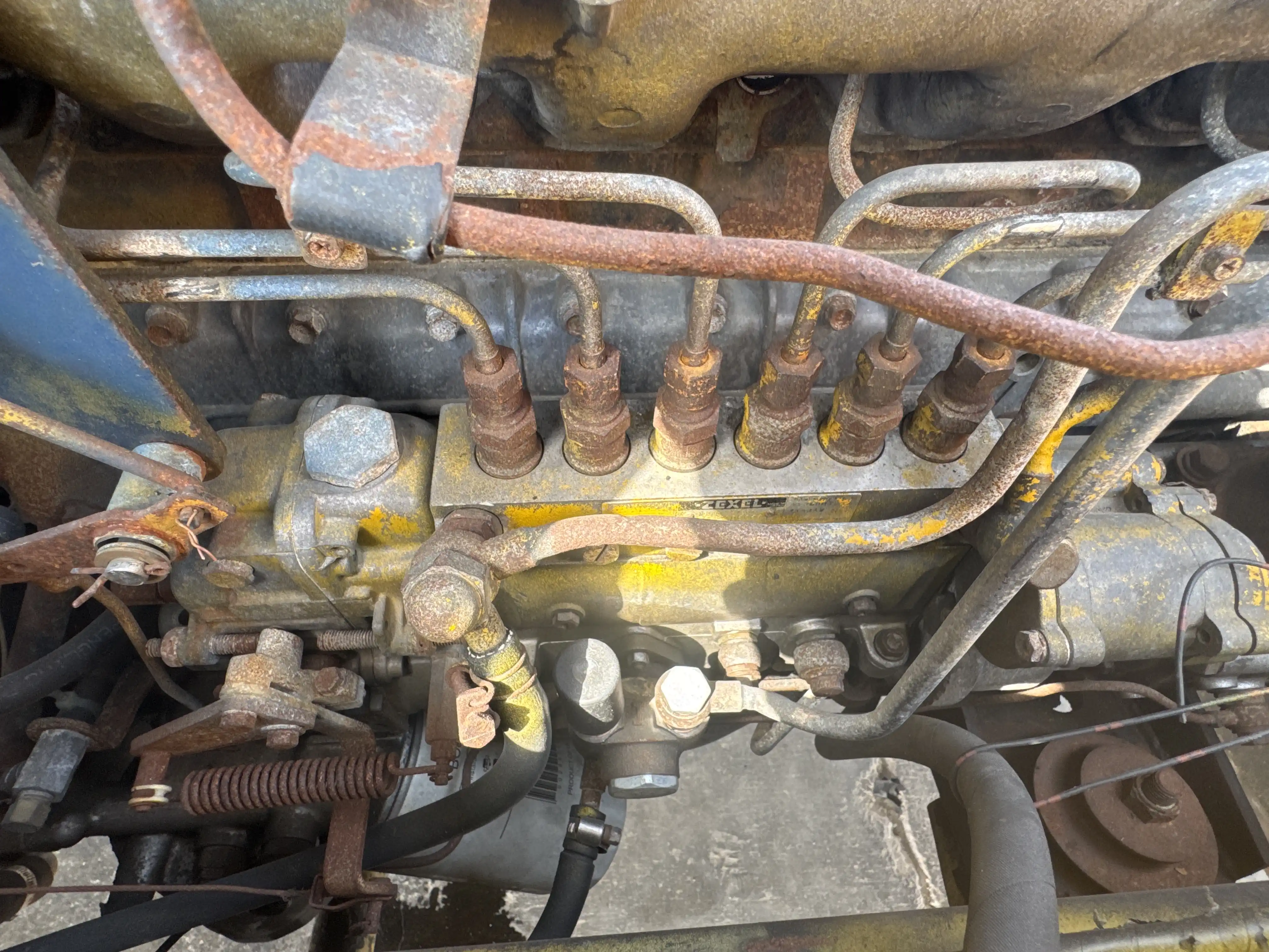 FLM-001-Komatsu-FD200Z-6-forklift-inspection-engine-fuel-leaks