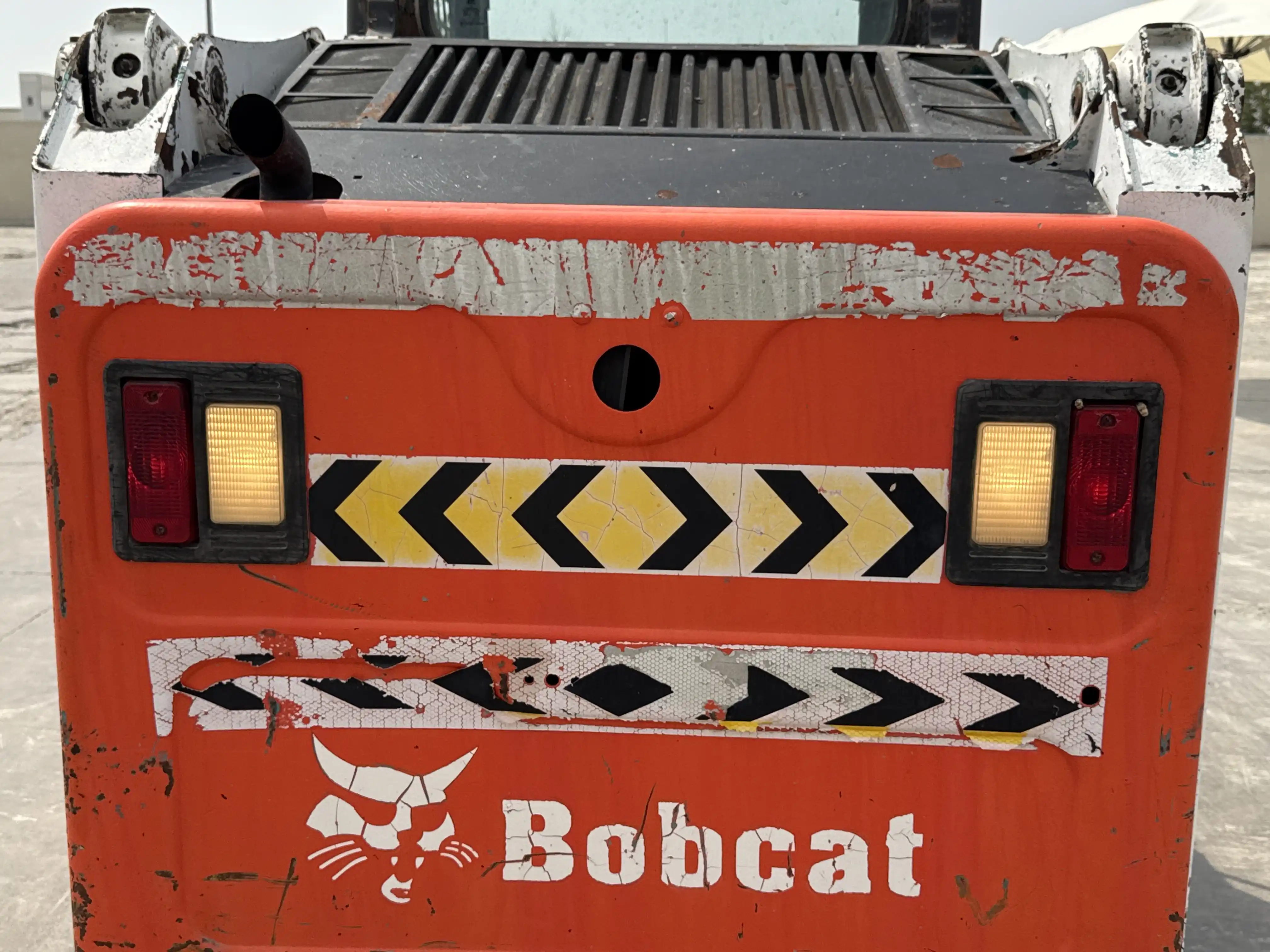 SSL-010-Bobcat-S450-skid-steer-loader-inspection-electronics-lights-and-signals