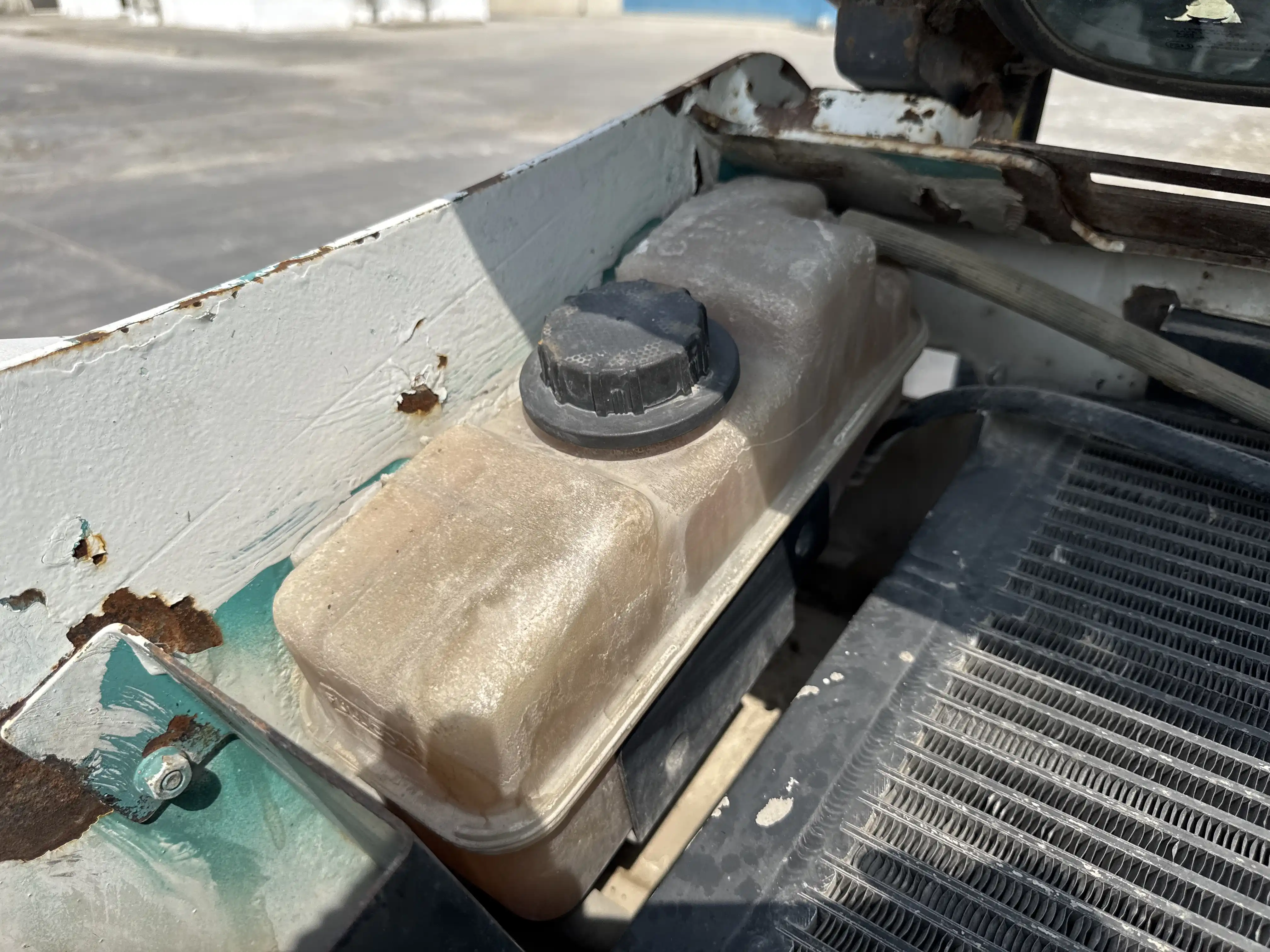 SSL-010-Bobcat-S450-skid-steer-loader-inspection-engine-radiator-oil-cooler-and-air-cooler