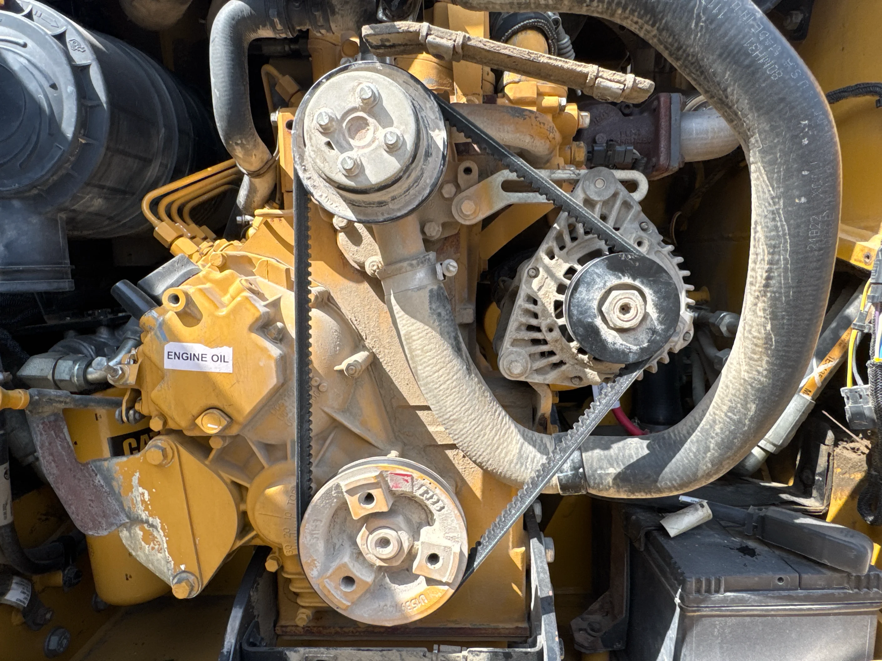SSL-004-Cat-226B3-skid-steer-loader-inspection-engine-belt-1
