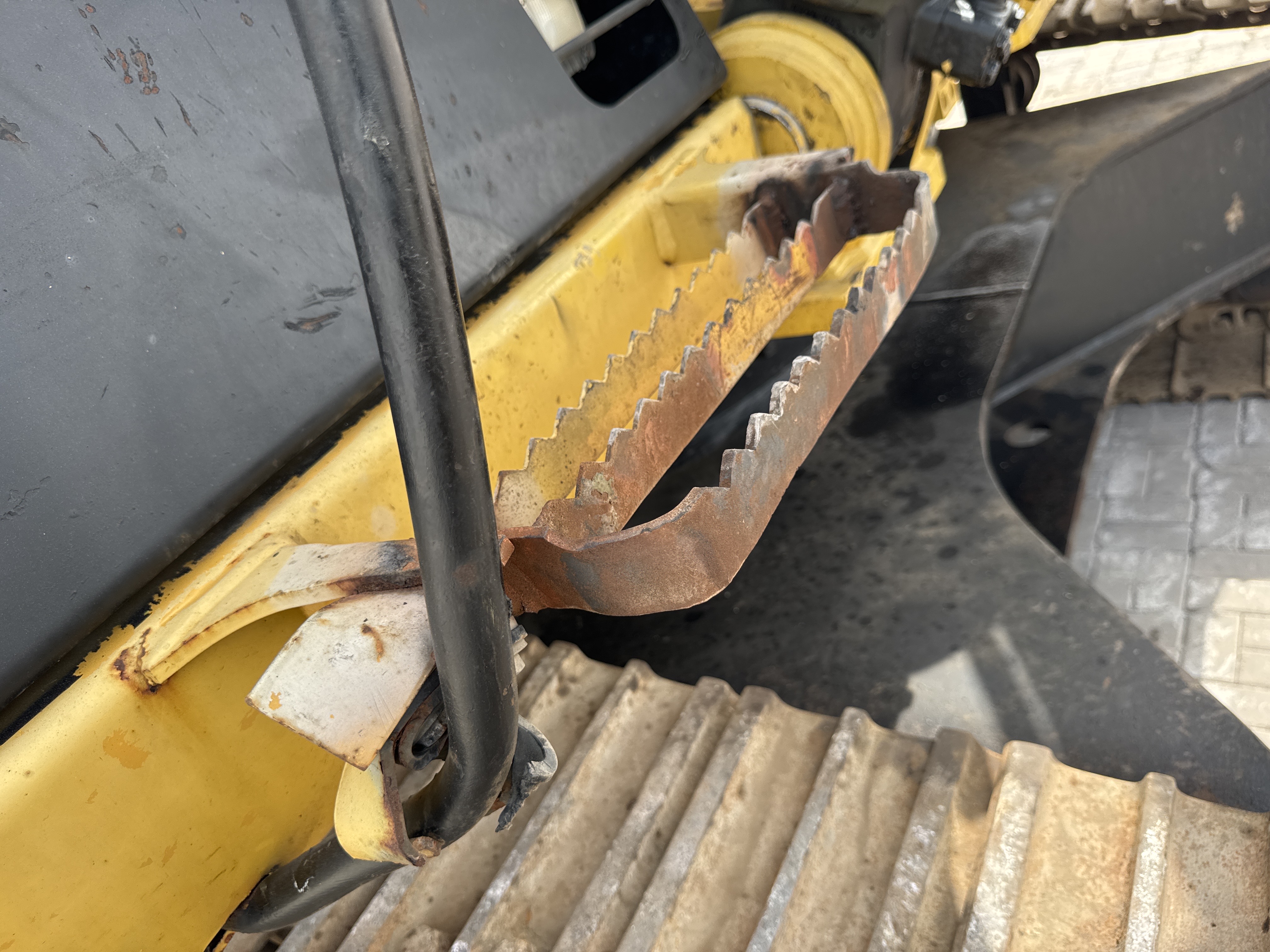 LEX-004-Cat-349D2L-large-excavator-inspection-structure-steps-ladders