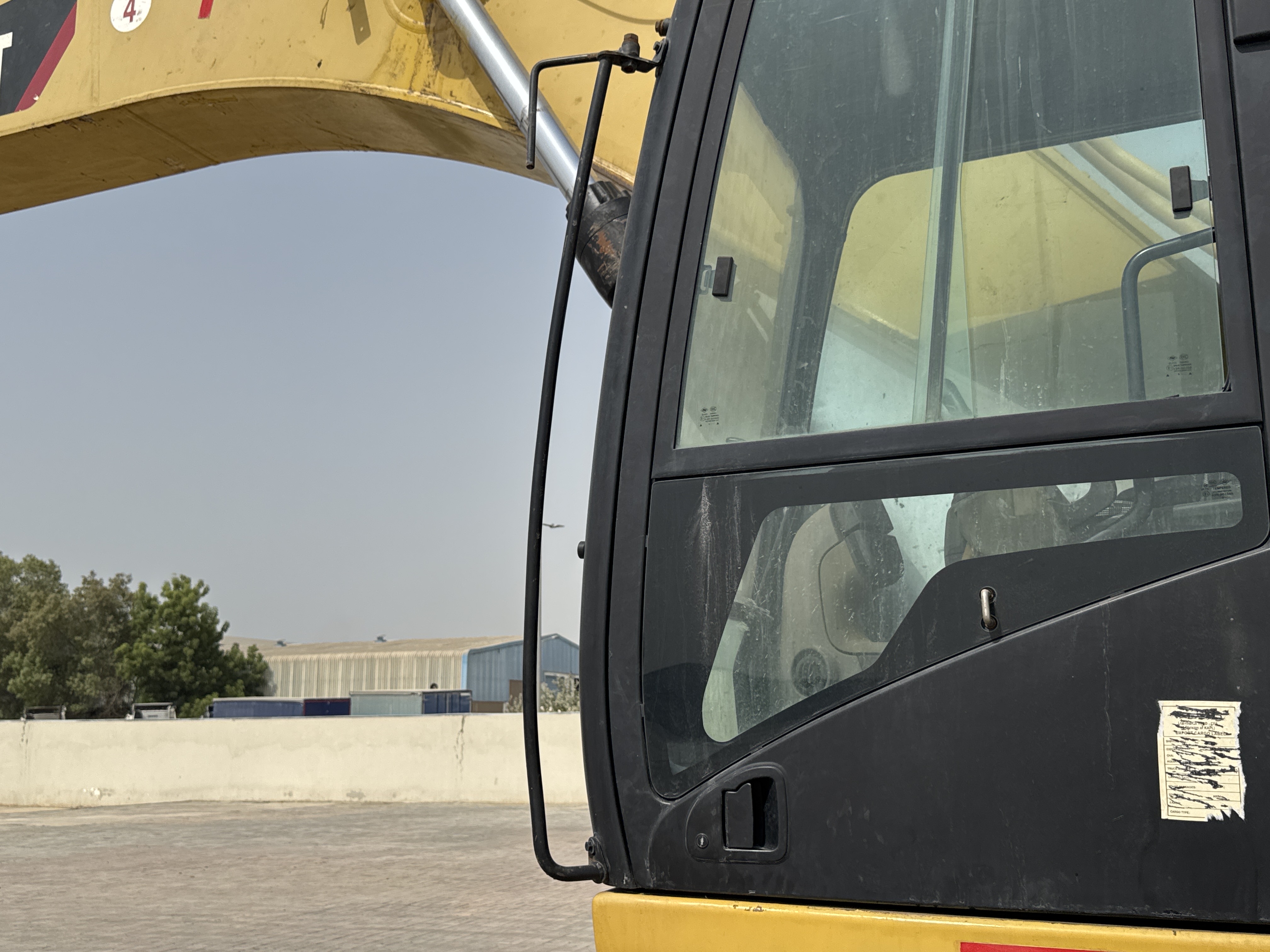 LEX-004-Cat-349D2L-large-excavator-inspection-structure-handrails