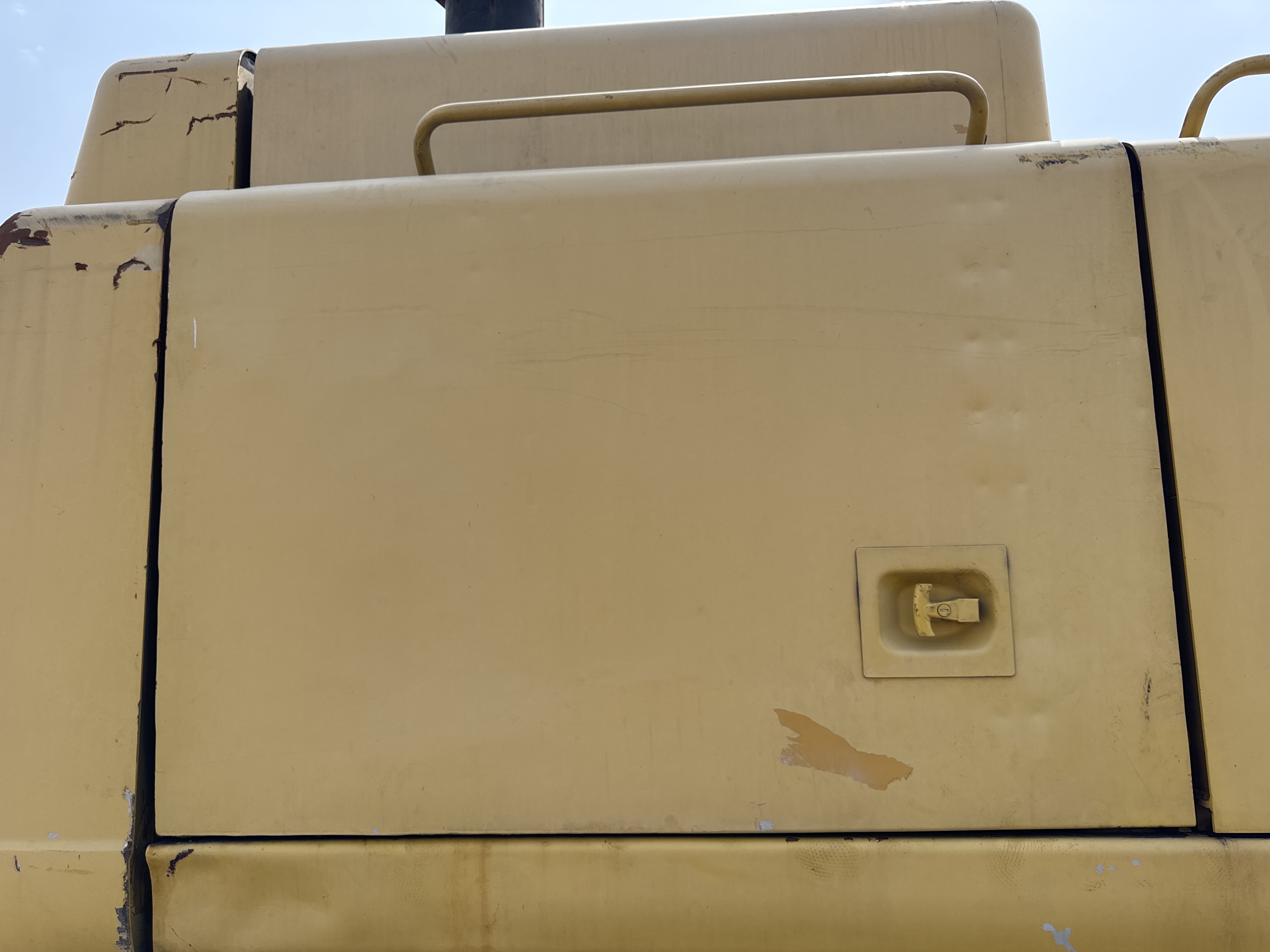 LEX-004-Cat-349D2L-large-excavator-inspection-structure-sheet-metal-fiberglass
